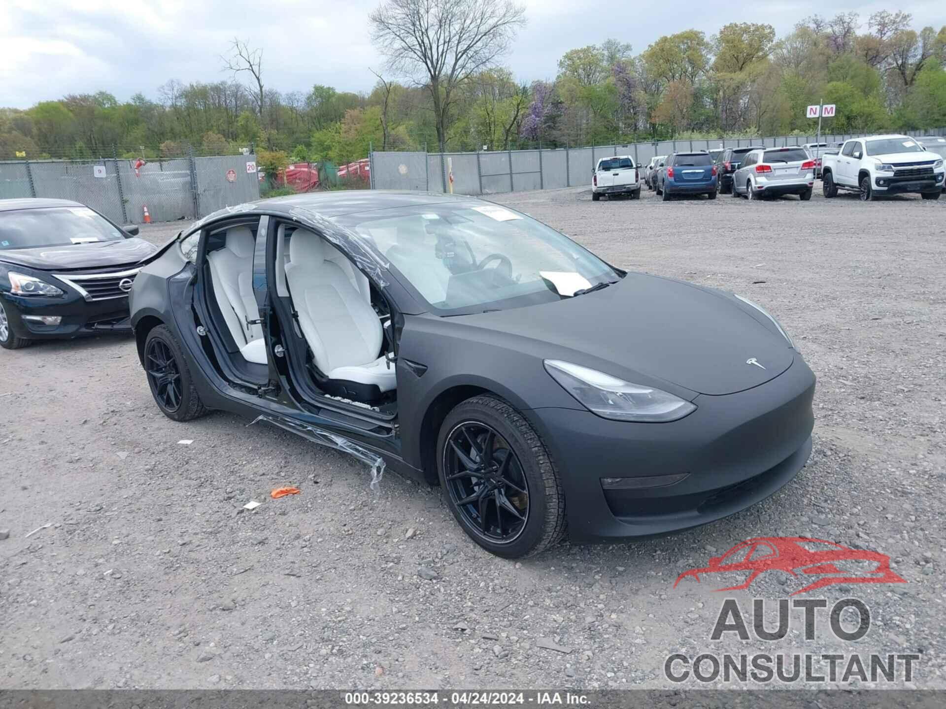 TESLA MODEL 3 2022 - 5YJ3E1EB0NF121716