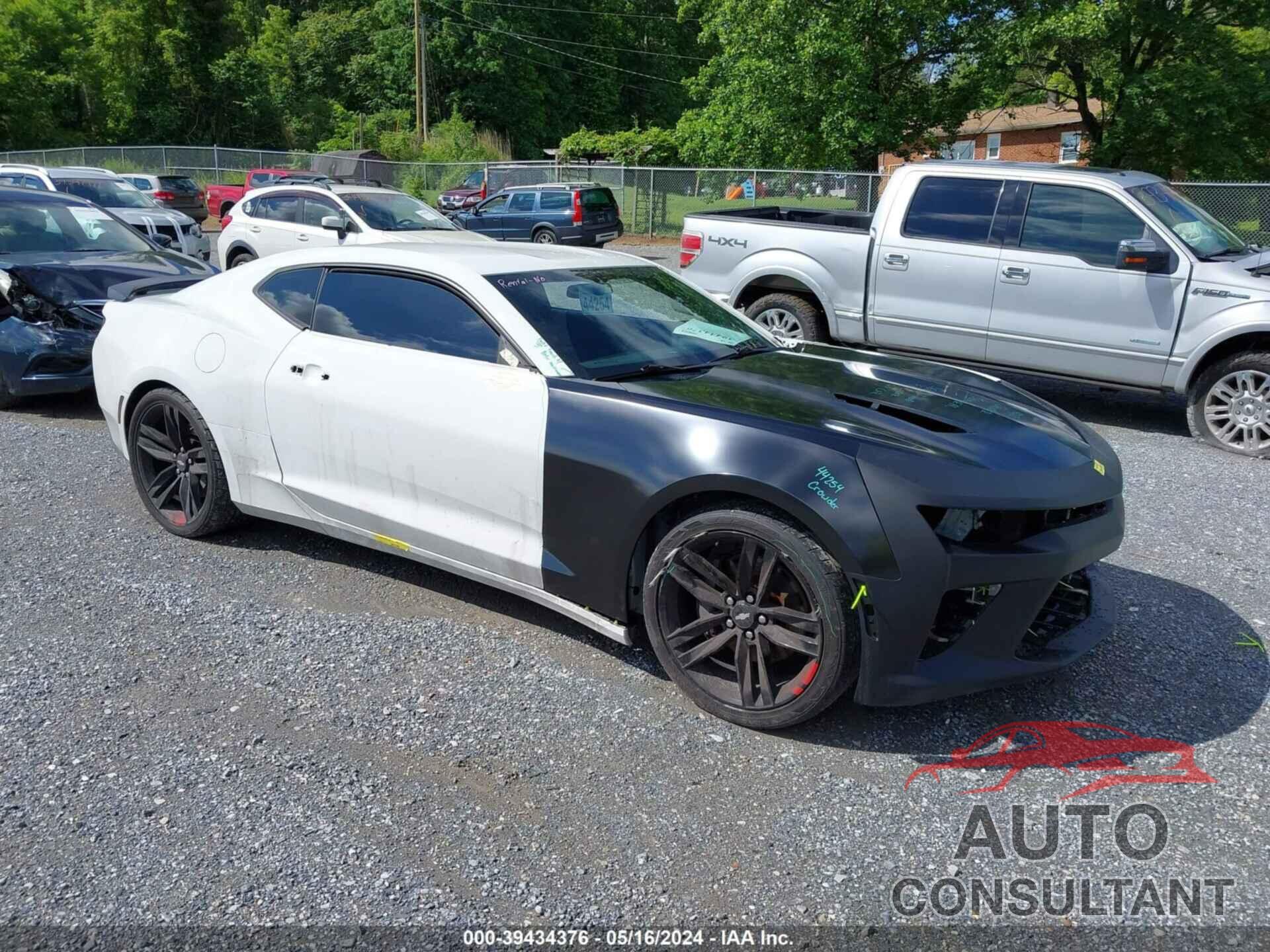 CHEVROLET CAMARO 2017 - 1G1FE1R71H0214369