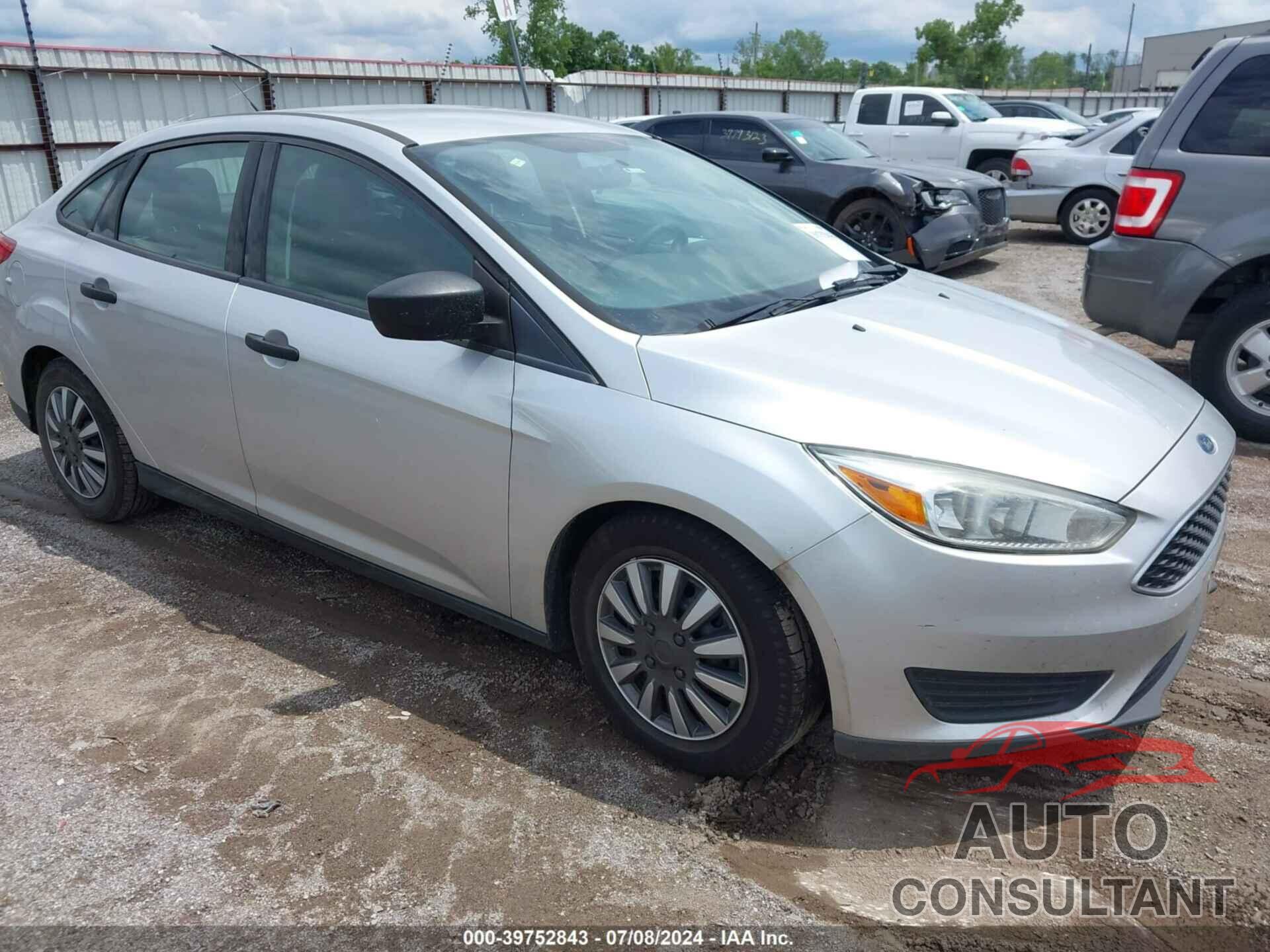 FORD FOCUS 2017 - 1FADP3E24HL270759