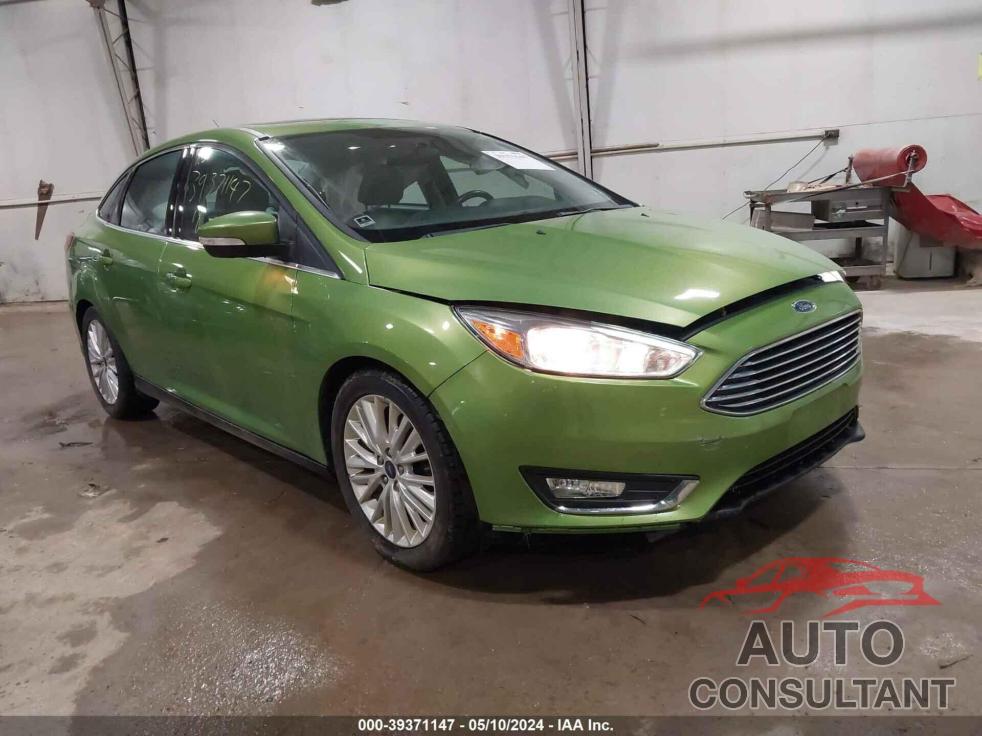 FORD FOCUS 2018 - 1FADP3J22JL252837