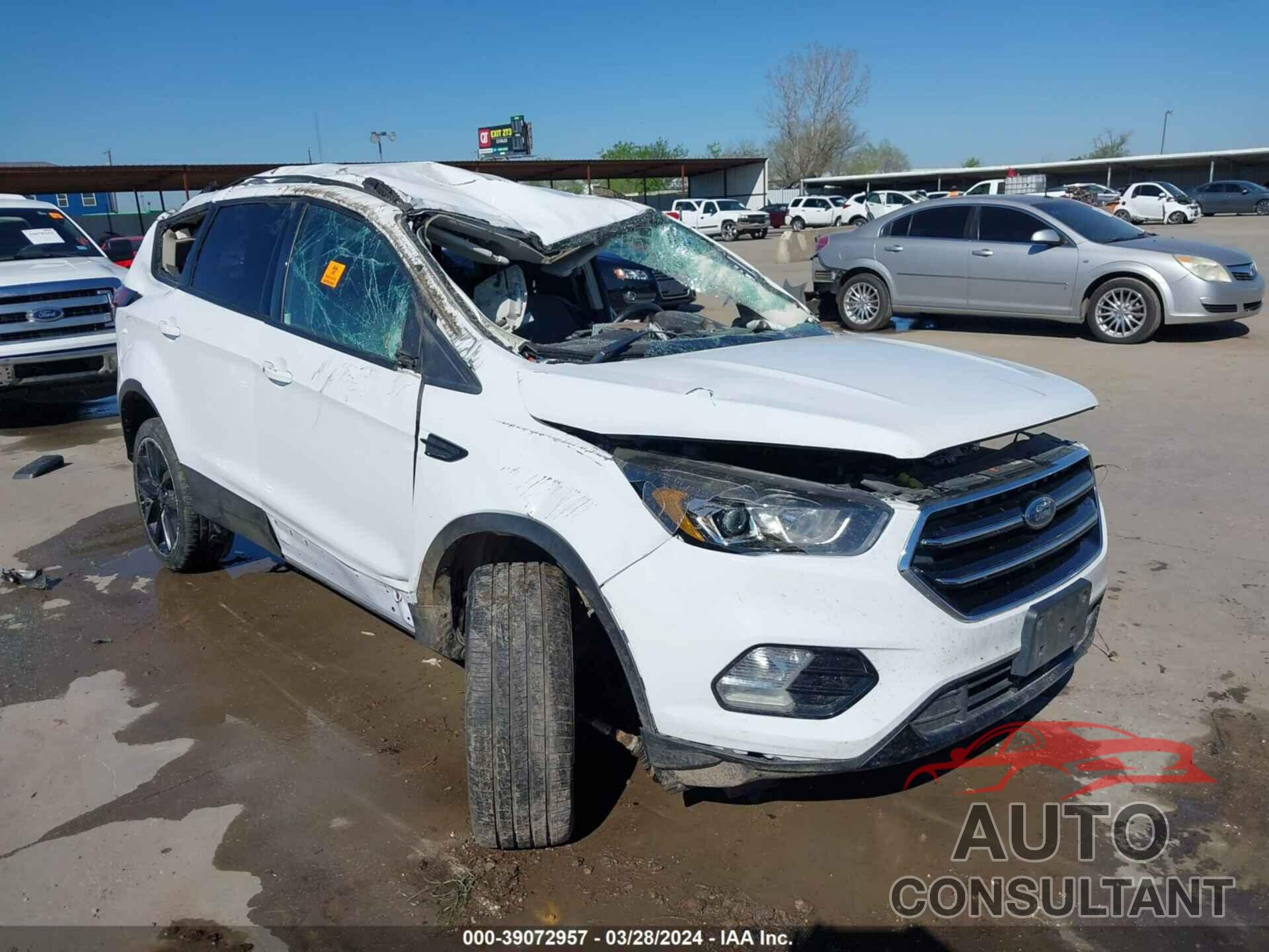 FORD ESCAPE 2019 - 1FMCU0GD63KUA2438