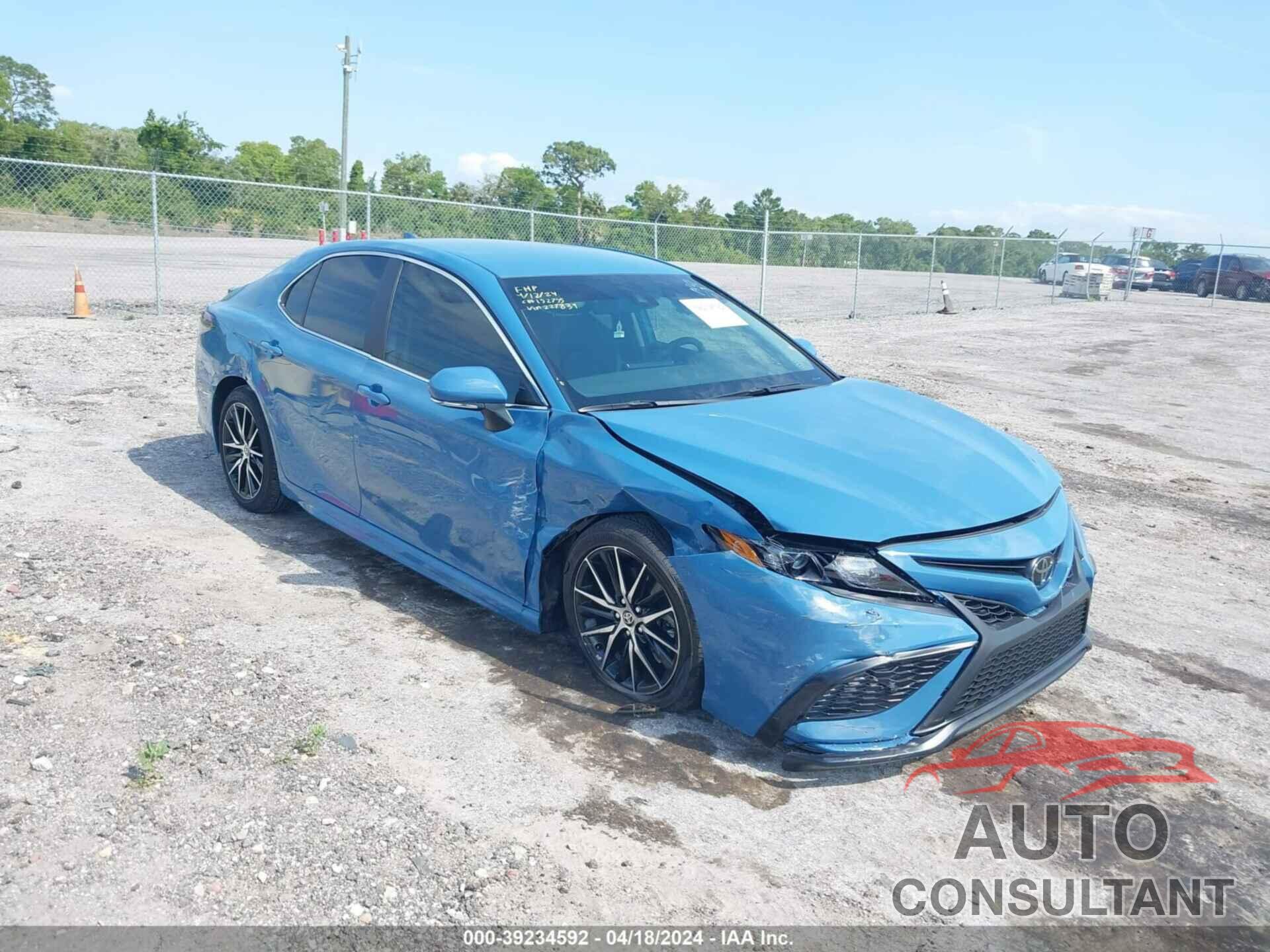 TOYOTA CAMRY 2024 - 4T1G11AK4RU227839