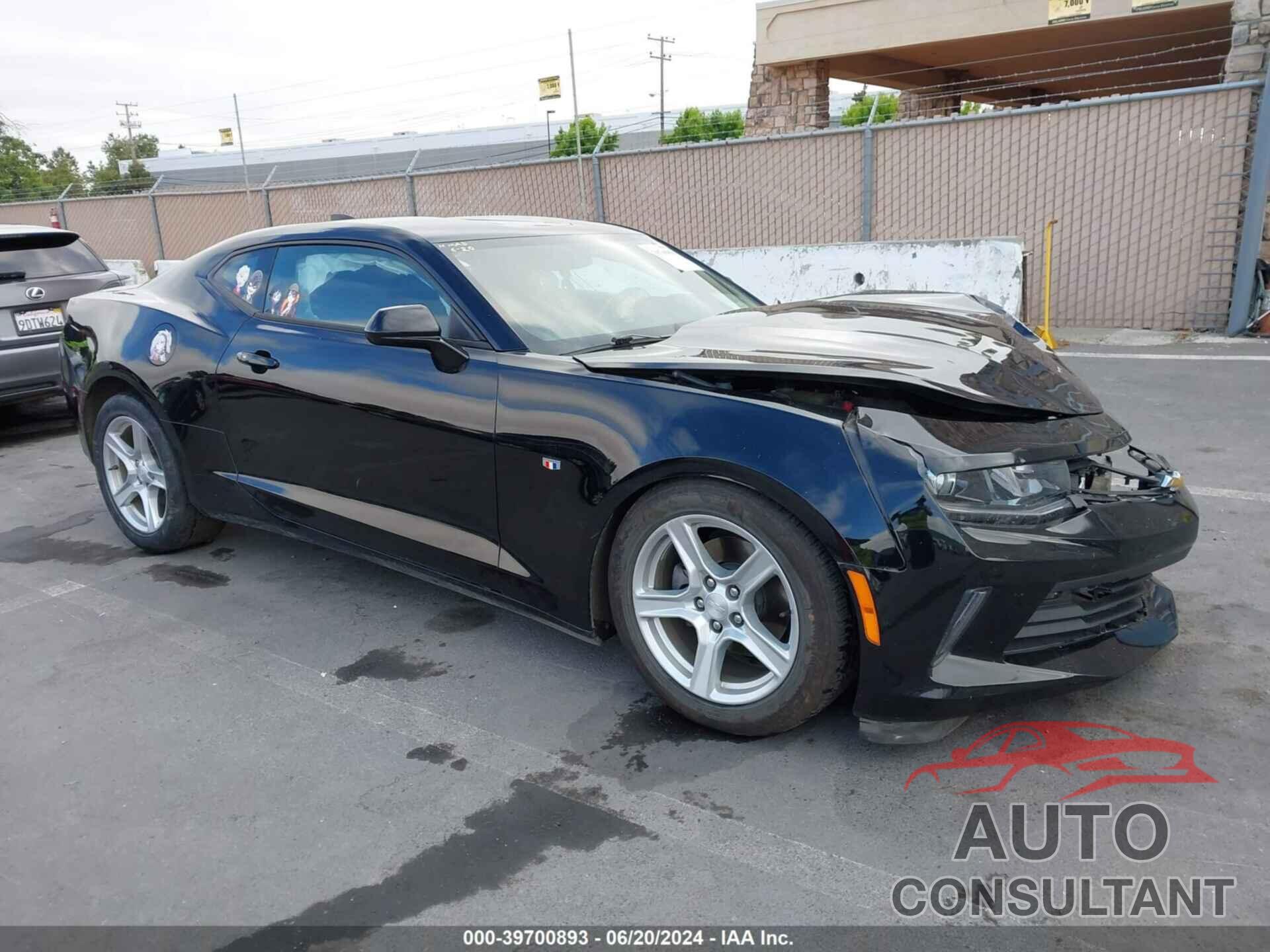 CHEVROLET CAMARO 2018 - 1G1FB1RX3J0109475