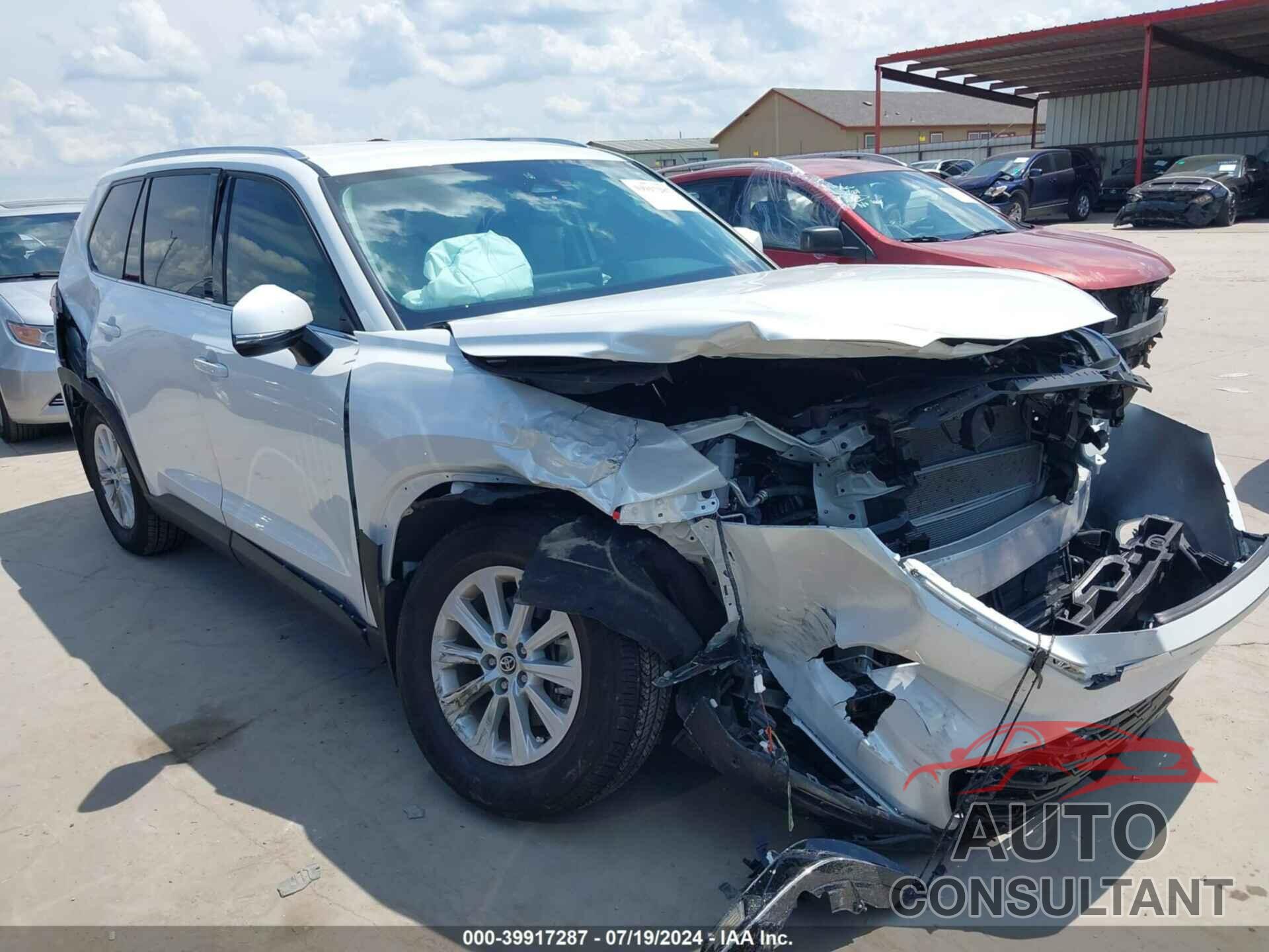 TOYOTA GRAND HIGHLANDER 2024 - 5TDACAB59RS005895