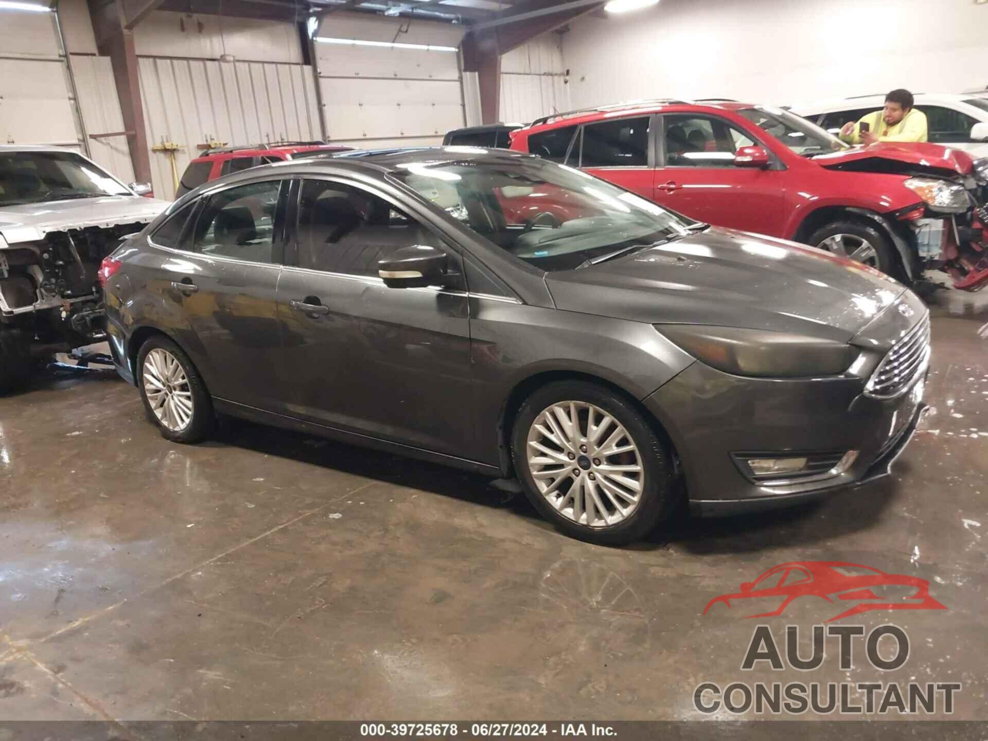 FORD FOCUS 2017 - 1FADP3J2XHL239179