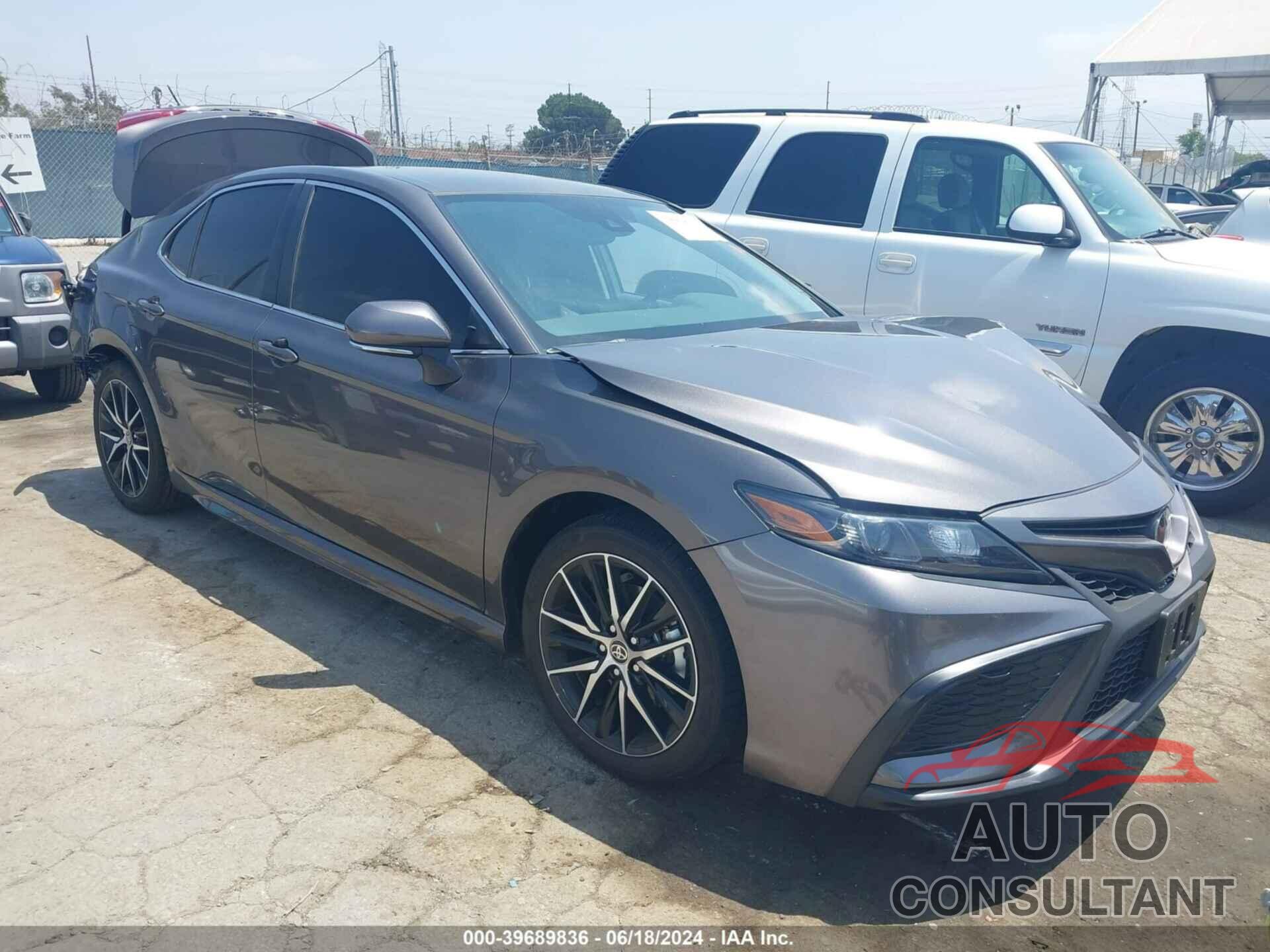 TOYOTA CAMRY 2024 - 4T1T11AK5RU875804