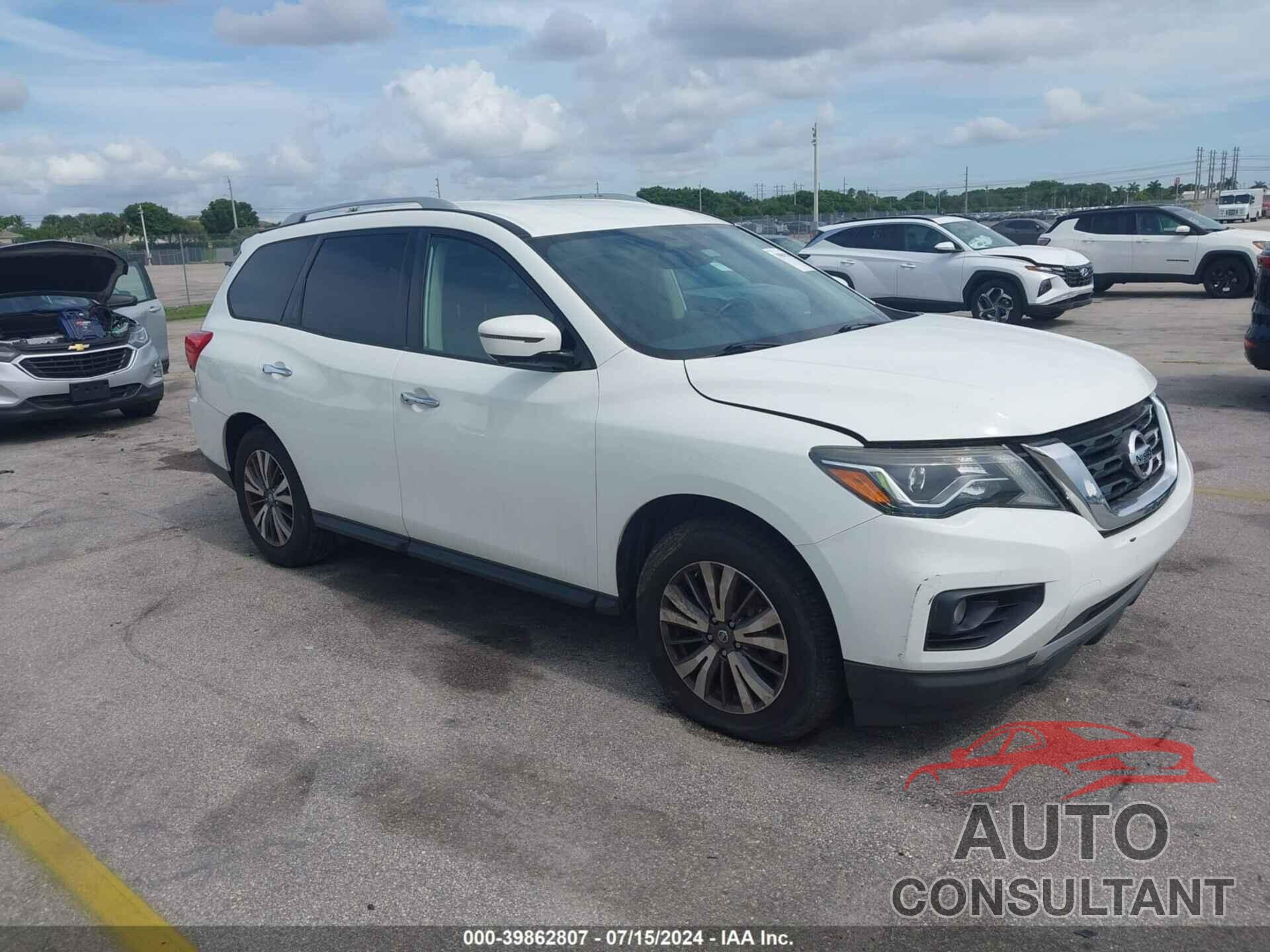 NISSAN PATHFINDER 2018 - 5N1DR2MN9JC609009