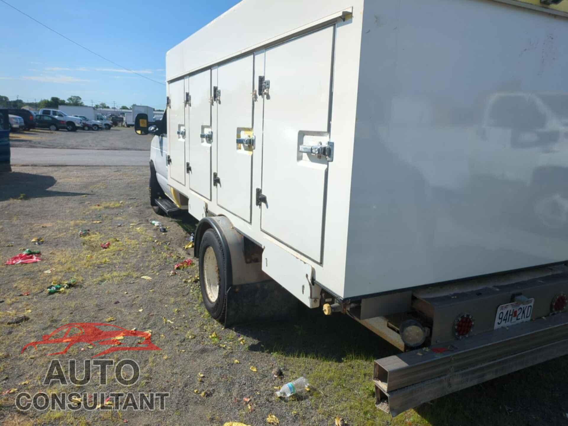 FORD ECONOLINE 2017 - 1FDXE4FS4HDC72230