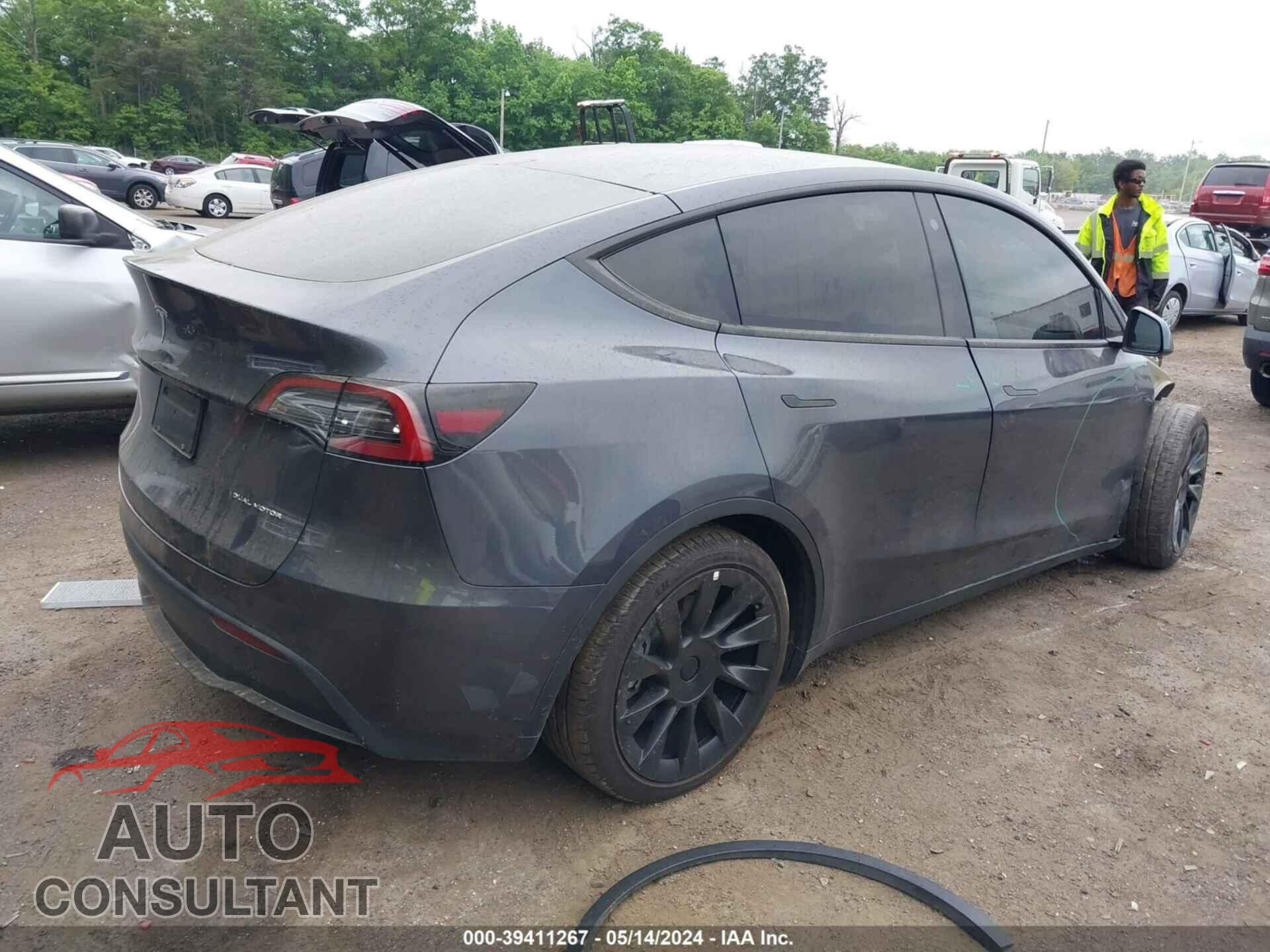TESLA MODEL Y 2022 - 7SAYGAEE7NF515744