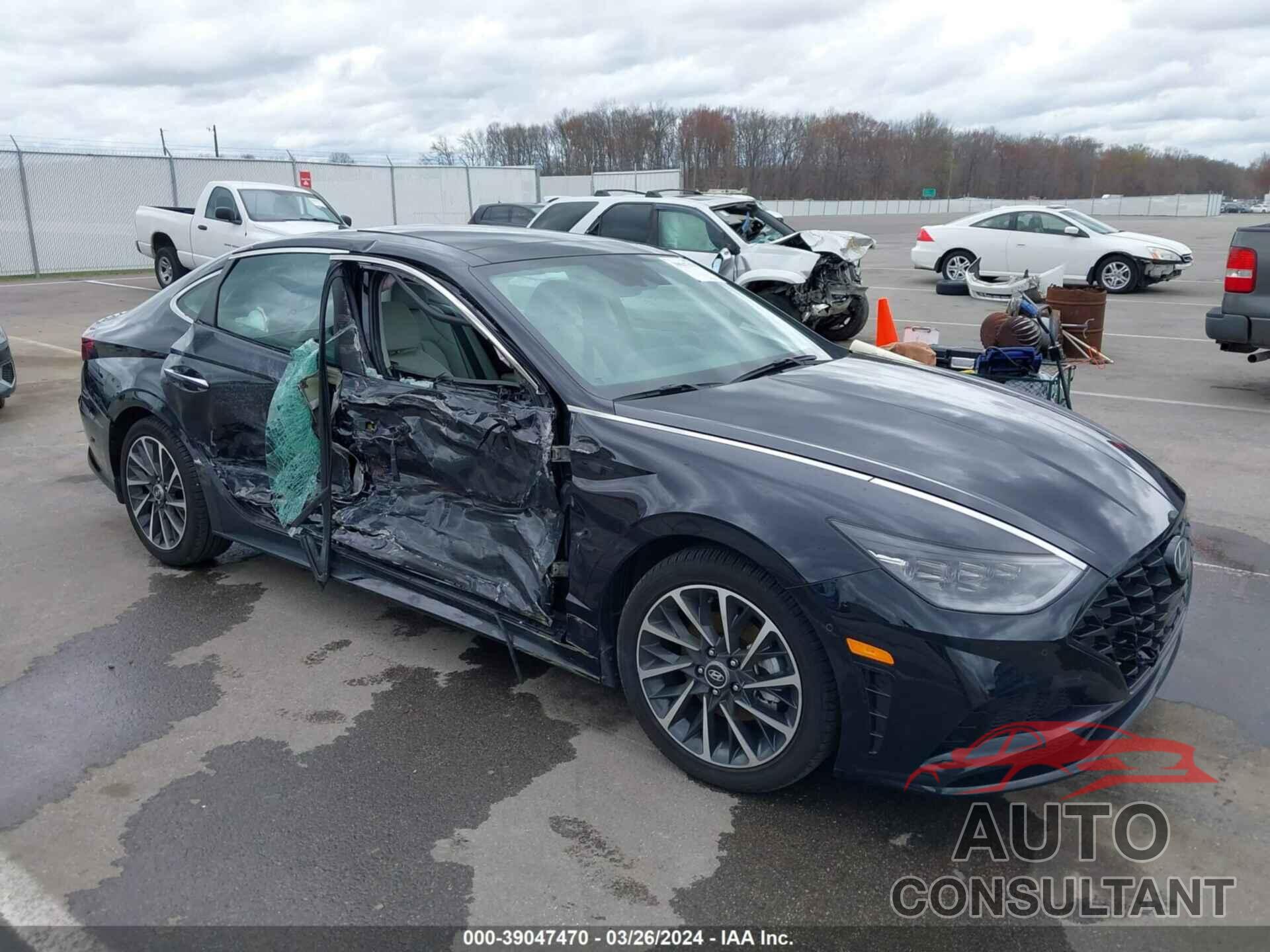HYUNDAI SONATA 2023 - KMHL34J2XPA299752