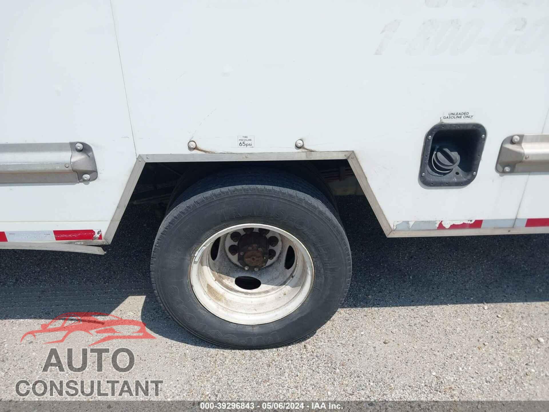 FORD ECONOLINE 2018 - 1FDWE3FSXJDC25201