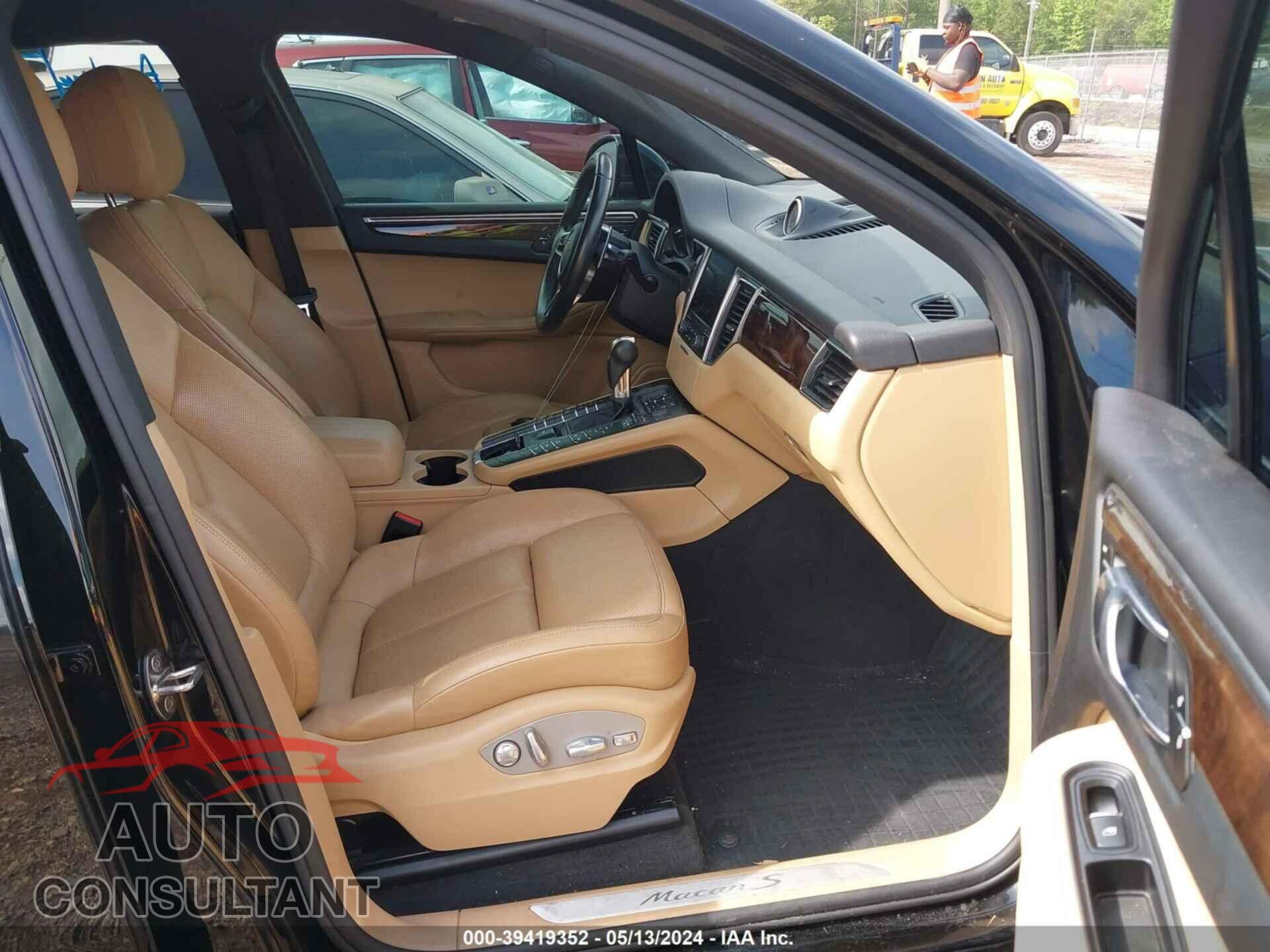 PORSCHE MACAN 2018 - WP1AB2A59JLB30152