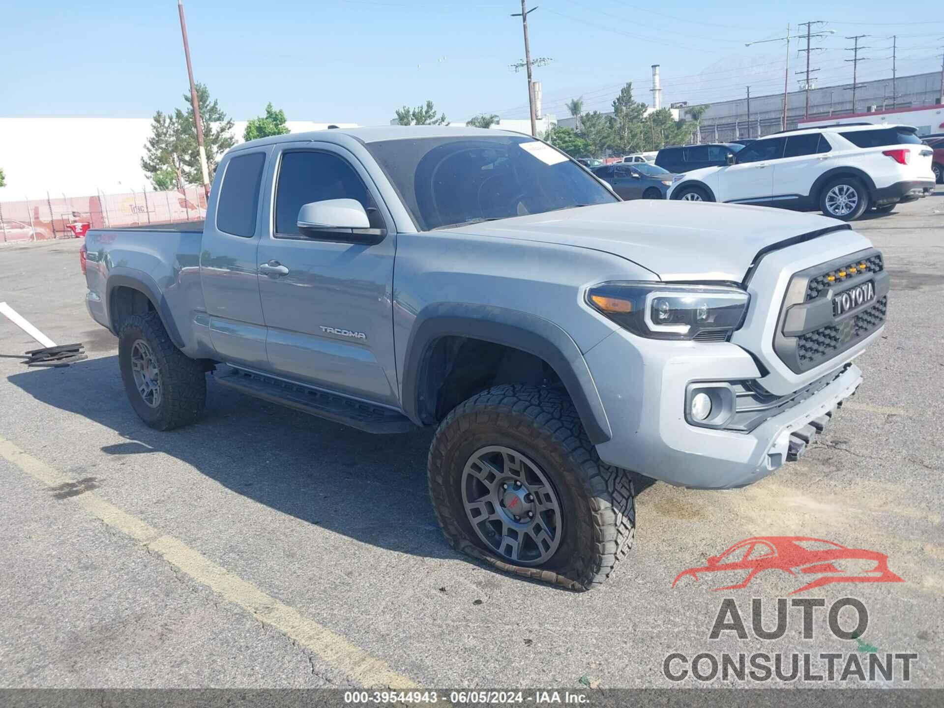 TOYOTA TACOMA 2018 - 5TFSZ5AN5JX153262