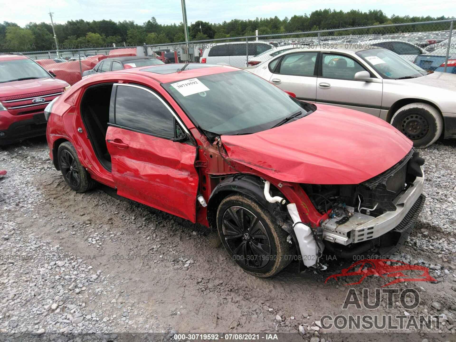 HONDA CIVIC HATCHBACK 2017 - SHHFK7H50HU203334