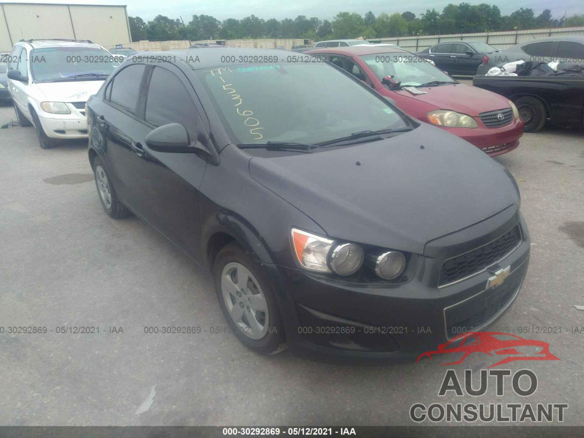 CHEVROLET SONIC 2016 - 1G1JA5SH0G4153605