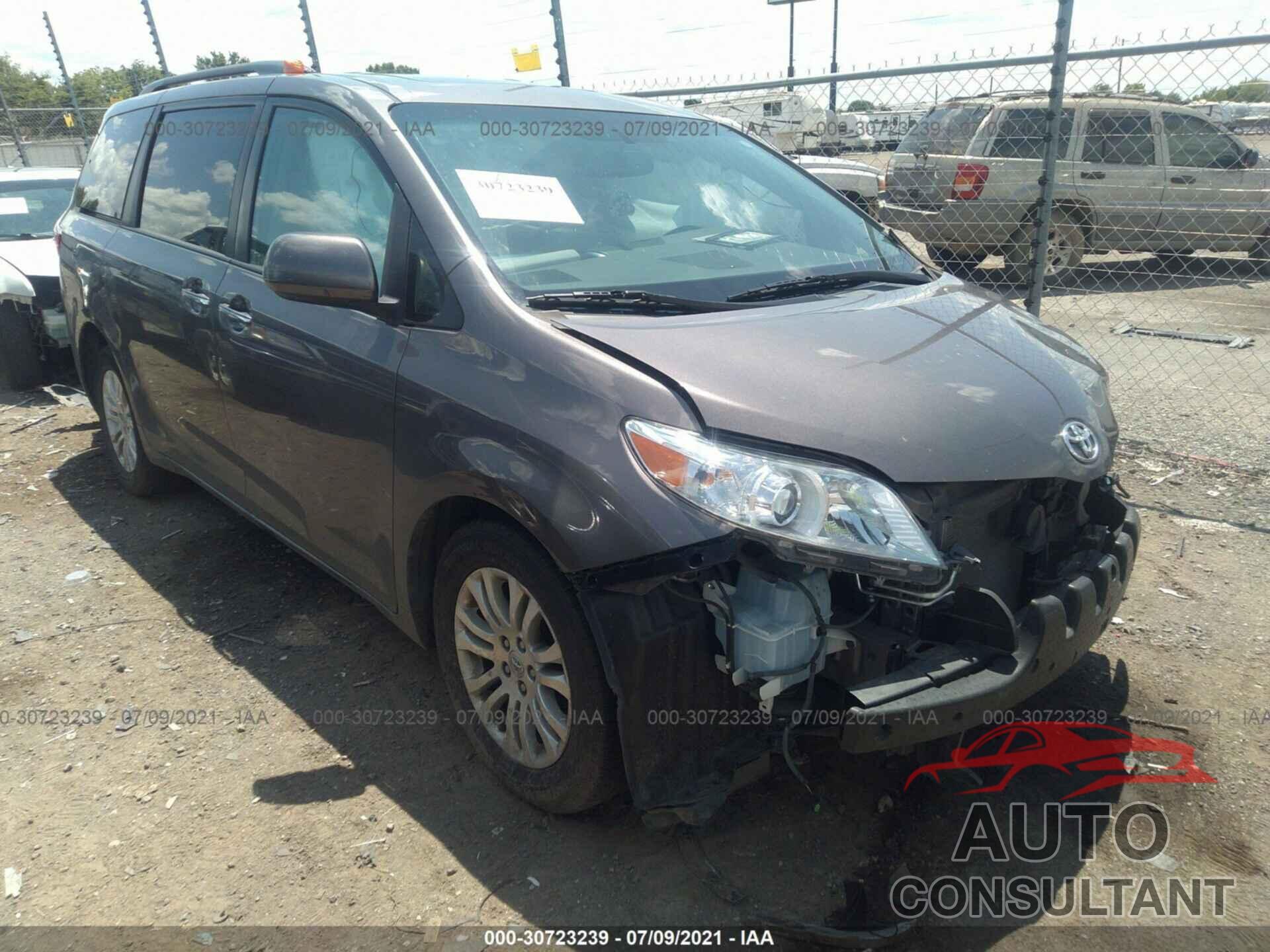 TOYOTA SIENNA 2016 - 5TDYK3DC9GS698439