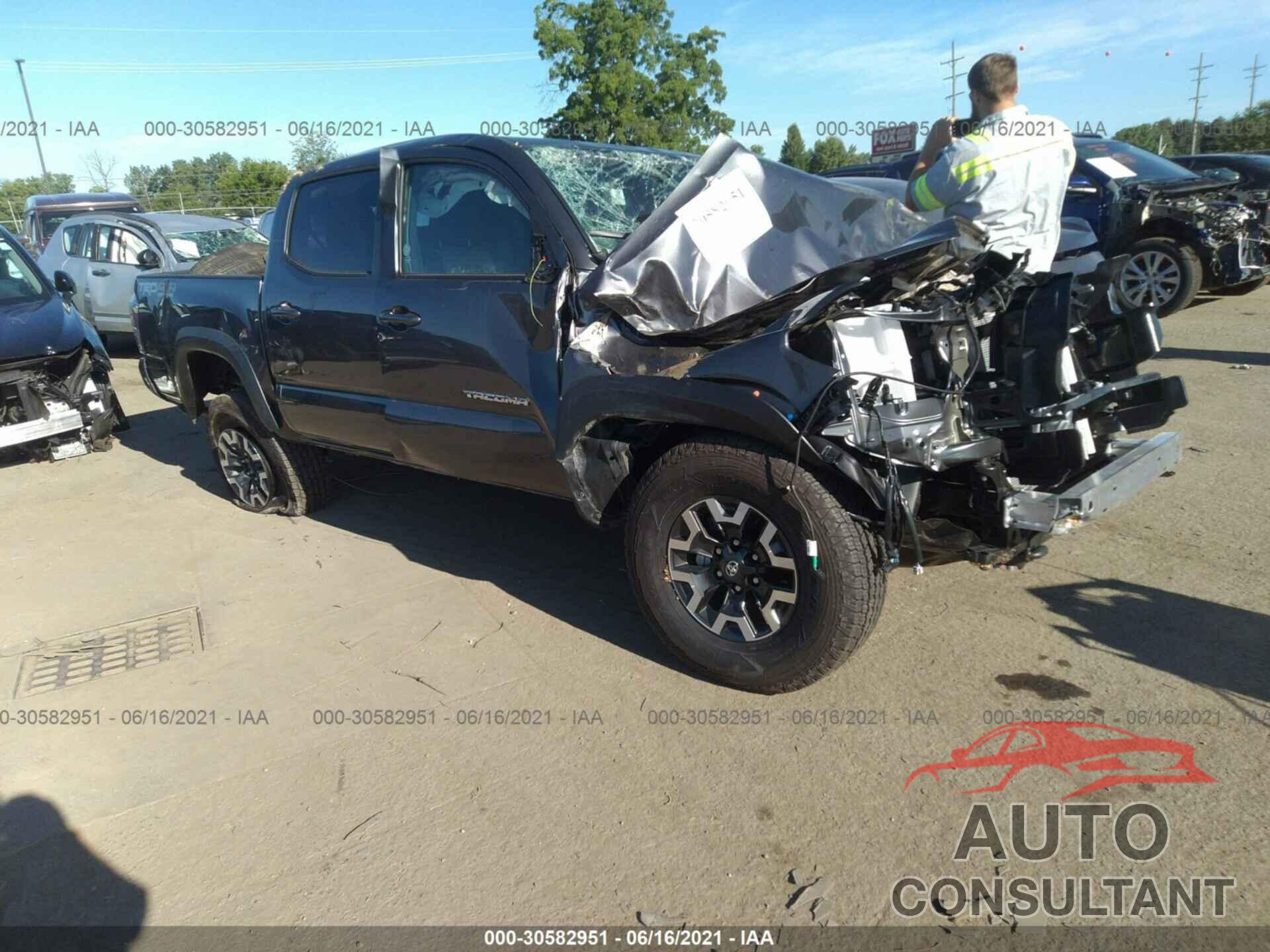 TOYOTA TACOMA 4WD 2021 - 5TFCZ5AN6MX264637