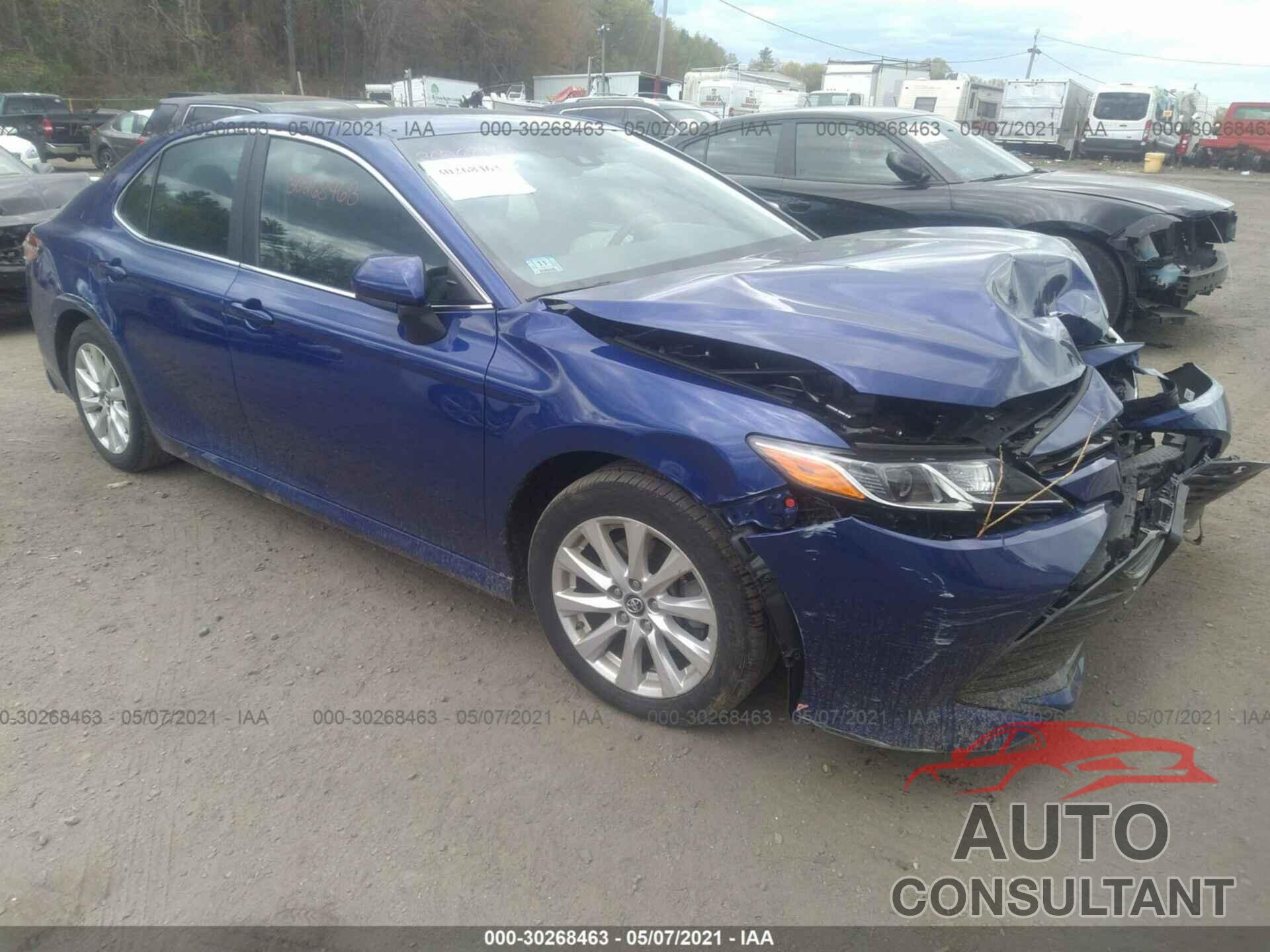 TOYOTA CAMRY 2018 - 4T1B11HKXJU573382