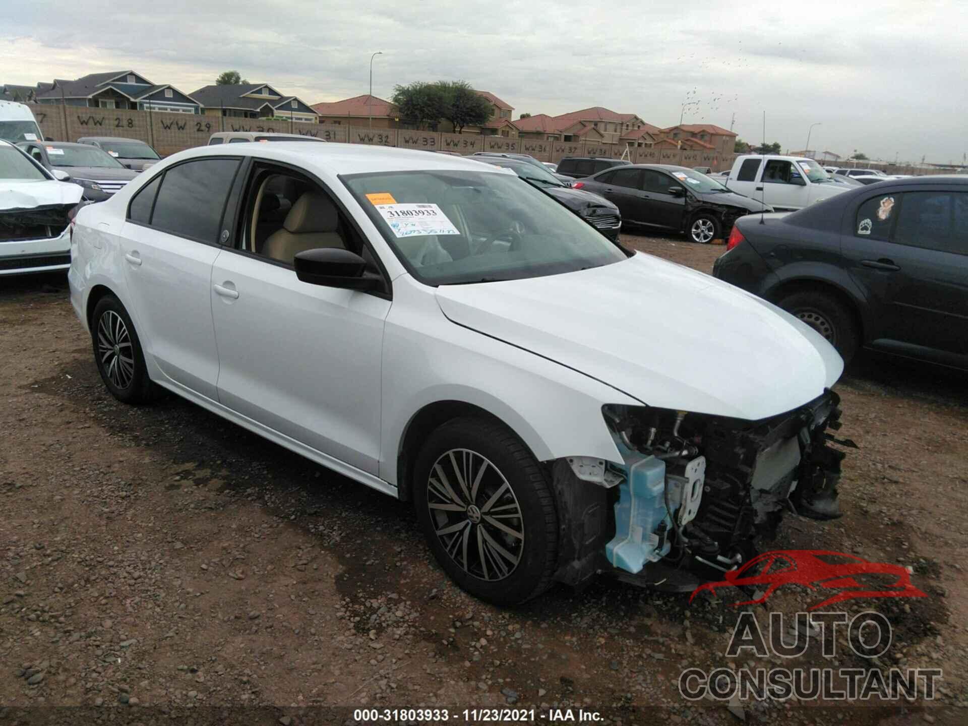 VOLKSWAGEN JETTA 2018 - 3VWB67AJ1JM207659