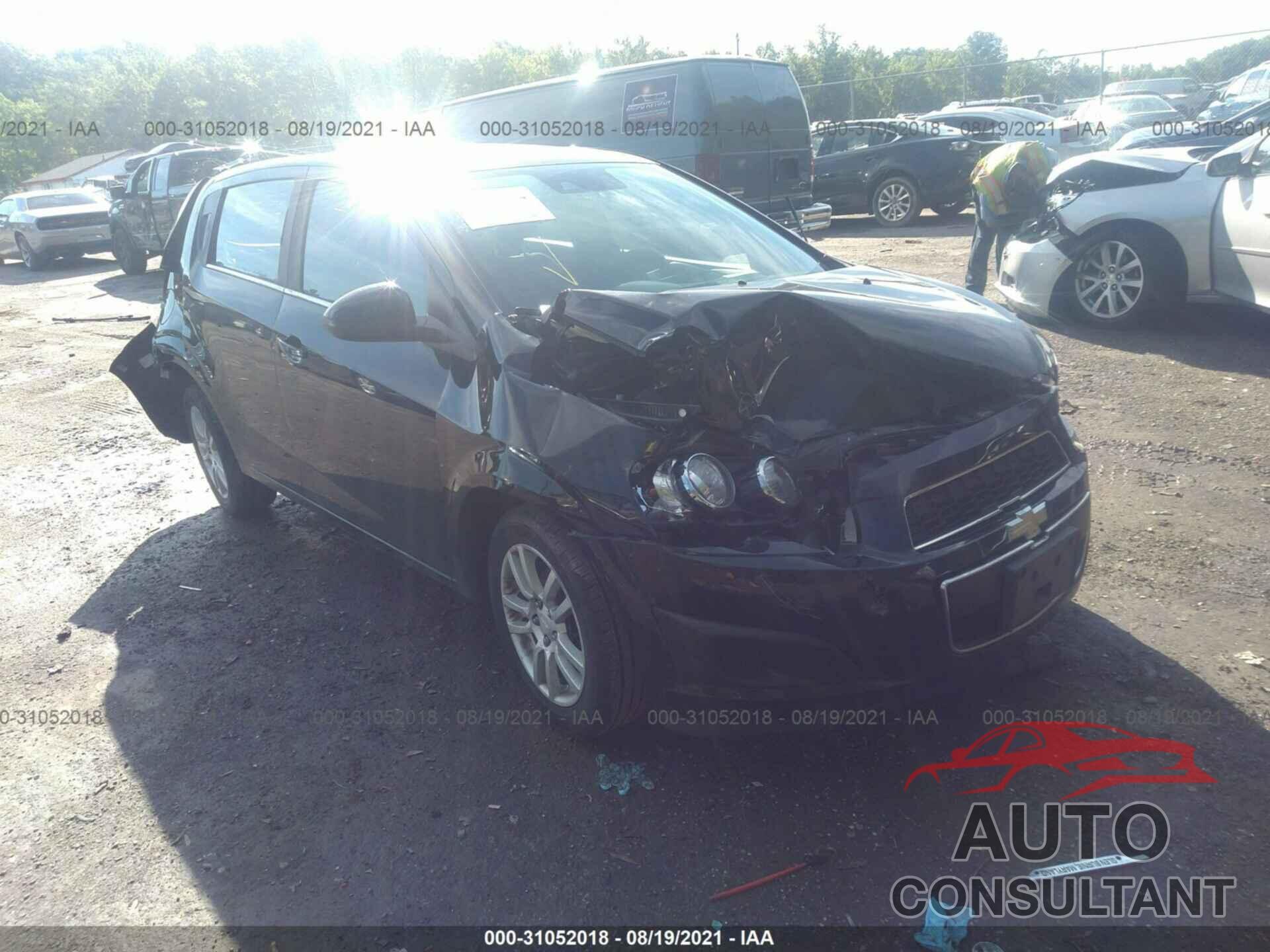 CHEVROLET SONIC 2016 - 1G1JC6SBXG4151761