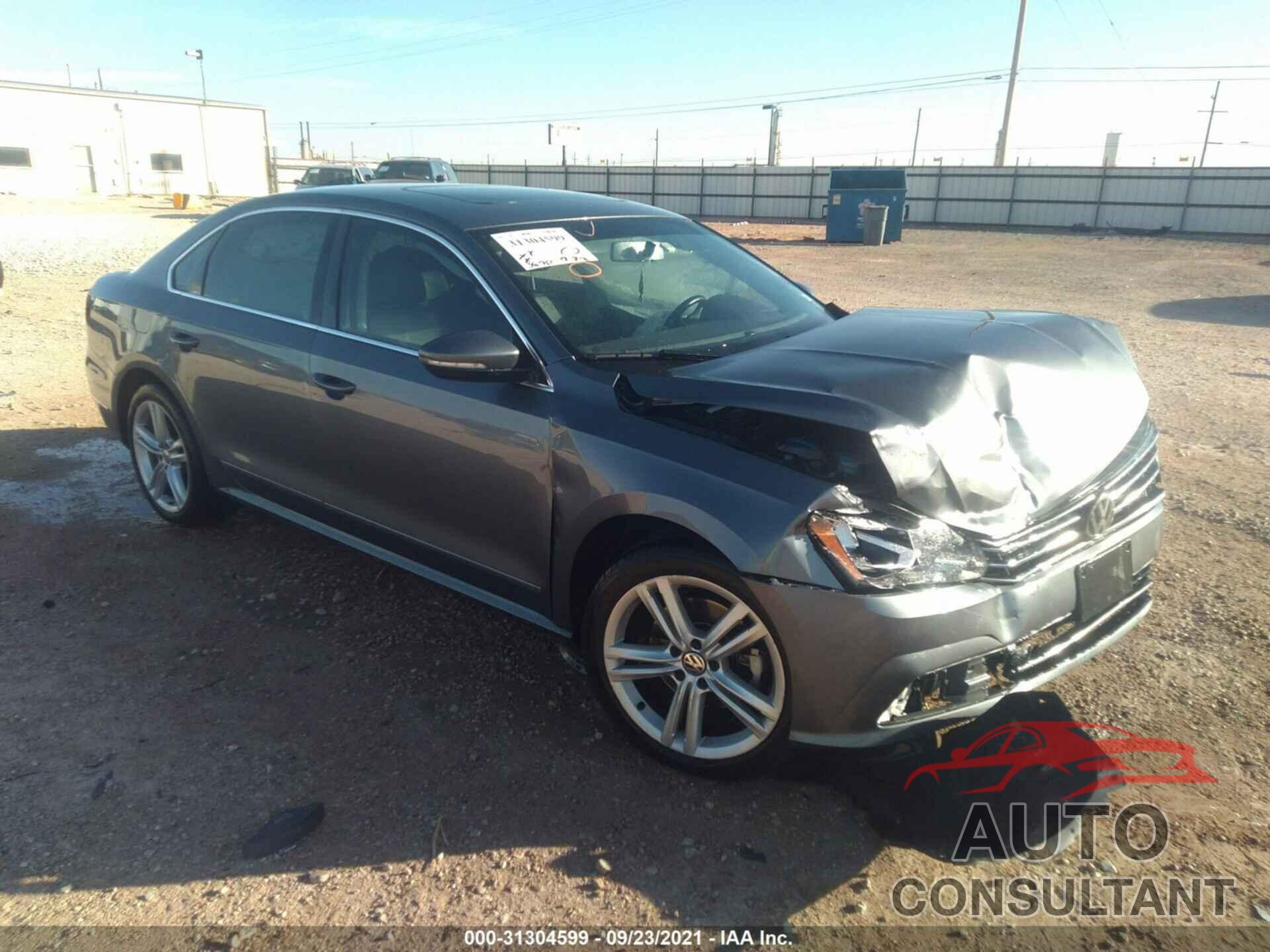 VOLKSWAGEN PASSAT 2017 - 1VWBT7A32HC070768