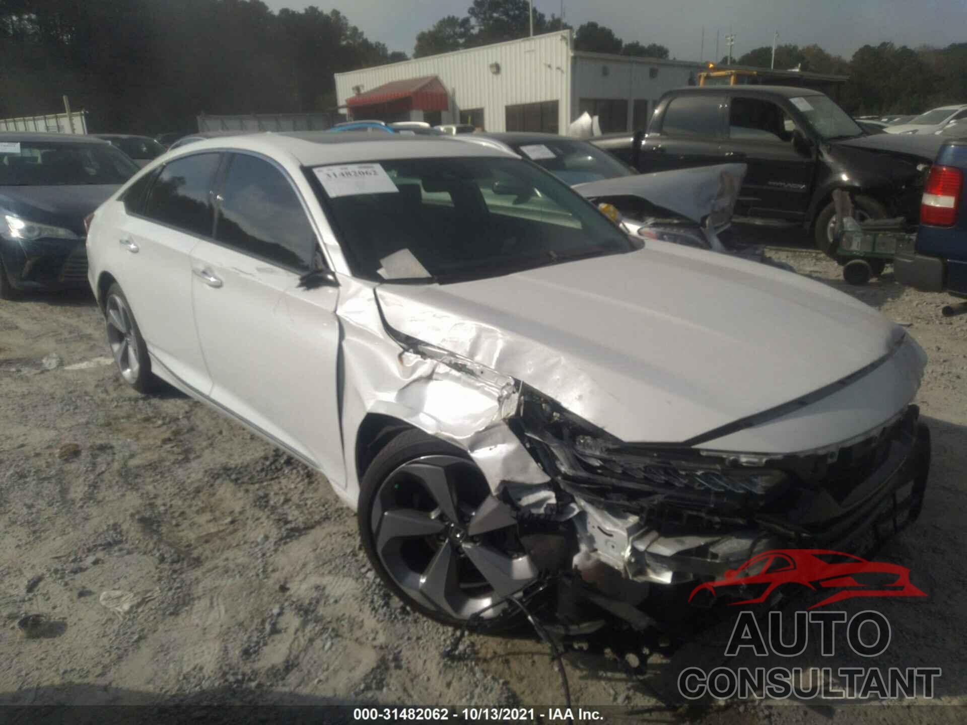 HONDA ACCORD SEDAN 2018 - 1HGCV2F91JA045221