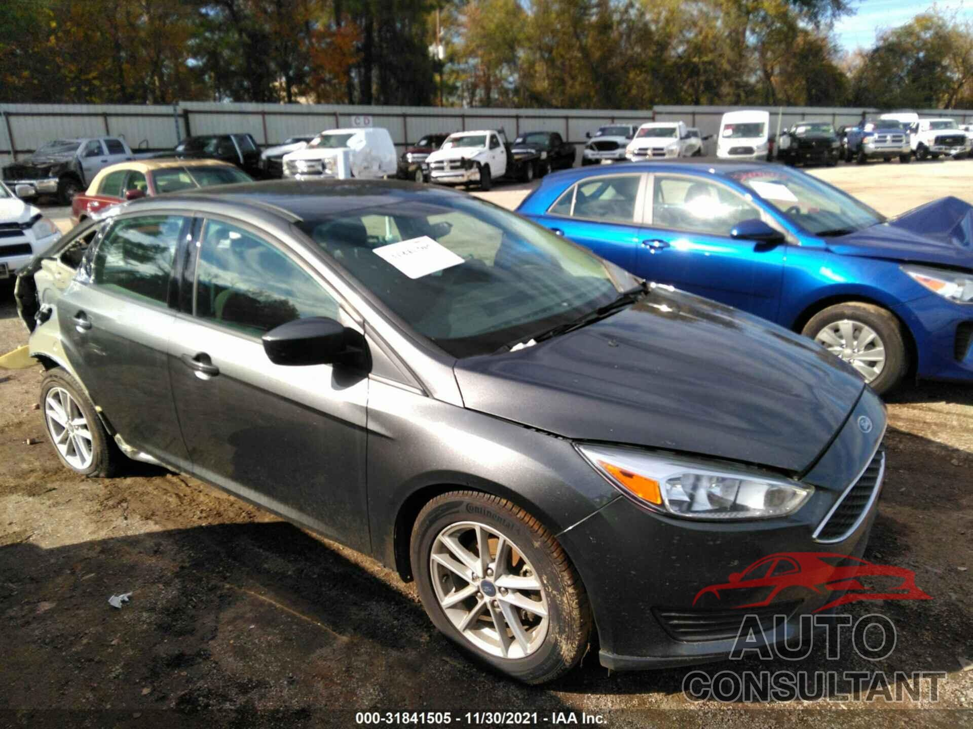 FORD FOCUS 2018 - 1FADP3F24JL302985