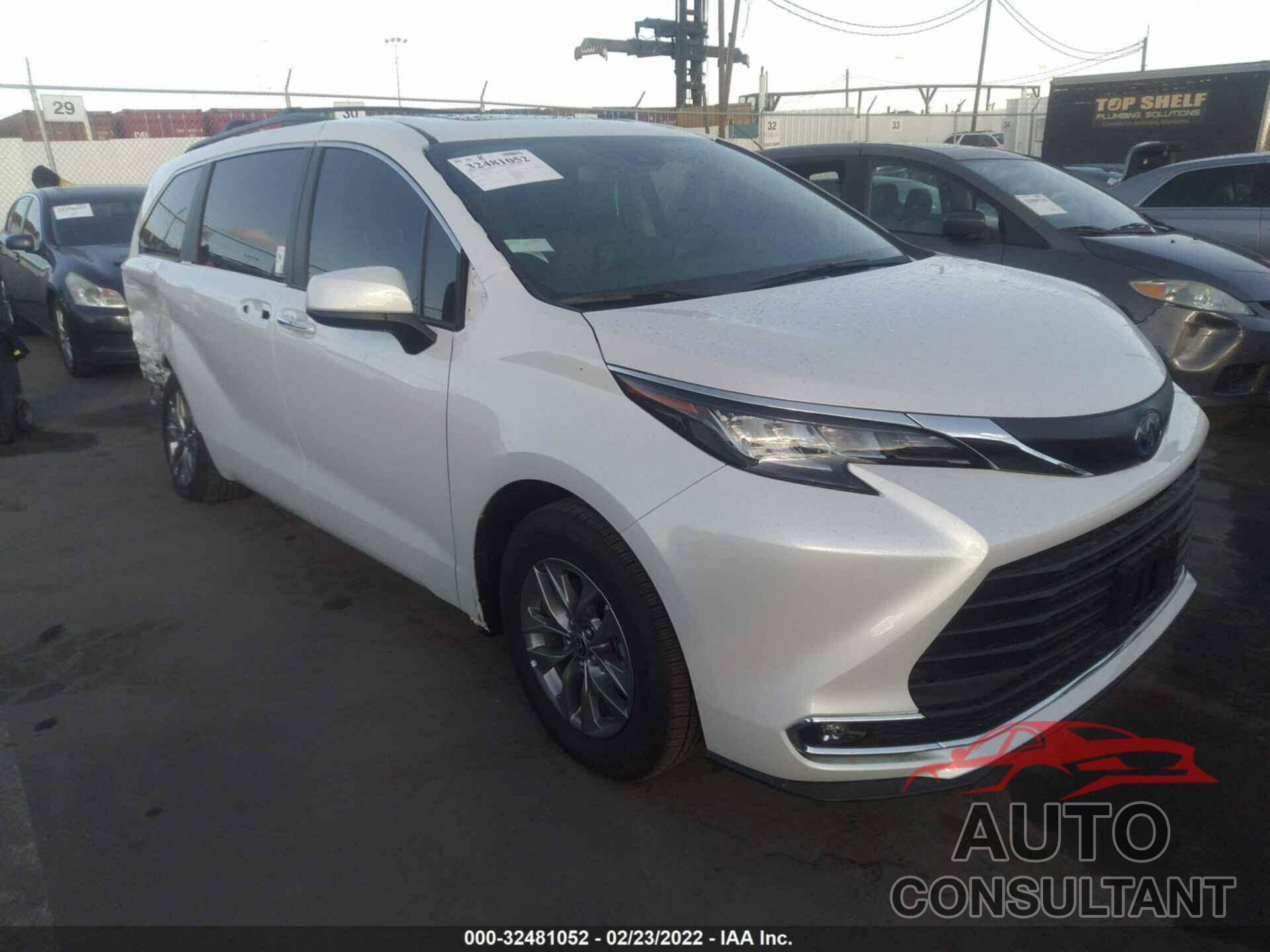 TOYOTA SIENNA 2022 - 5TDJRKEC7NS075890