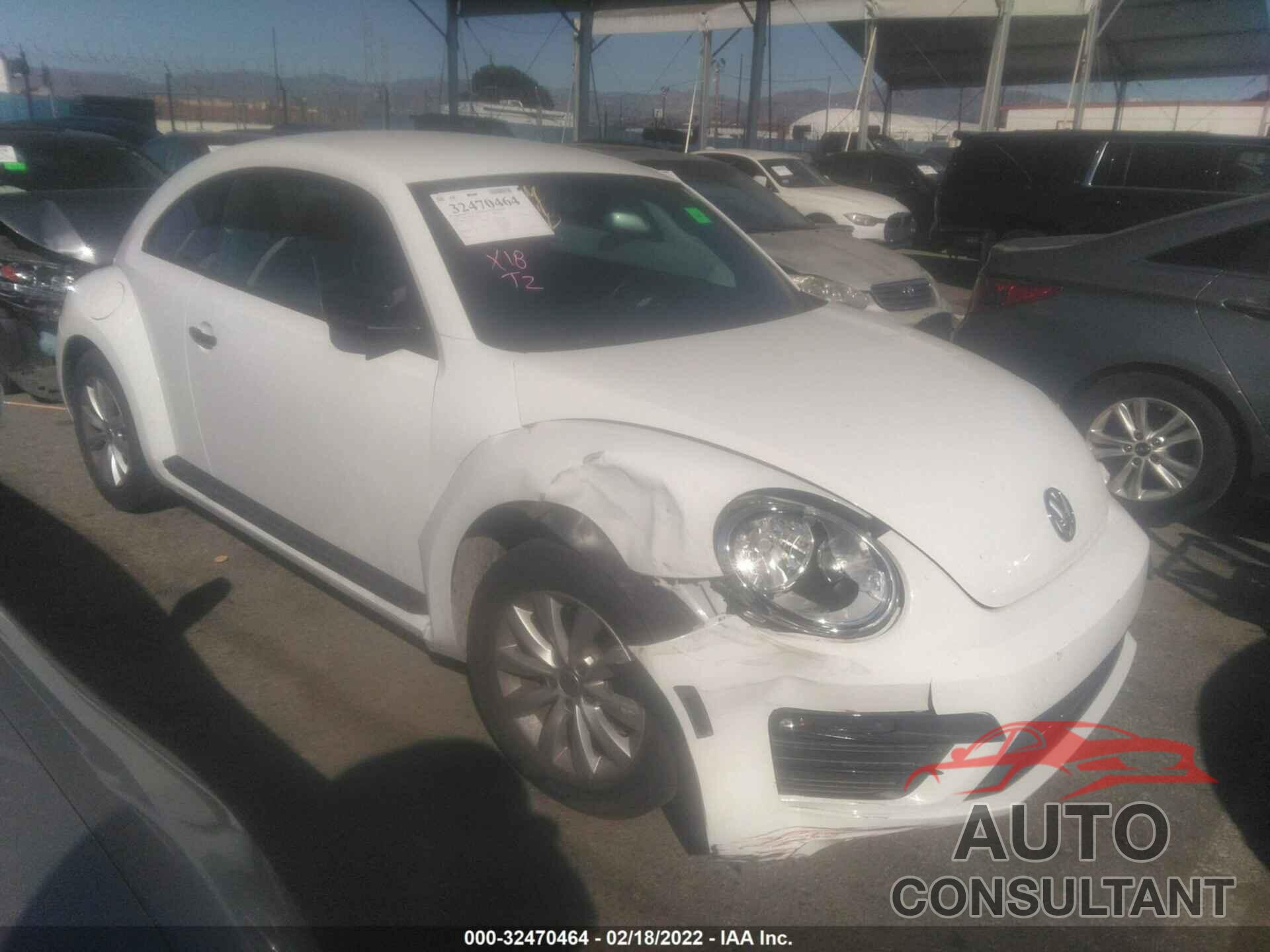 VOLKSWAGEN BEETLE 2018 - 3VWFD7ATXJM714777