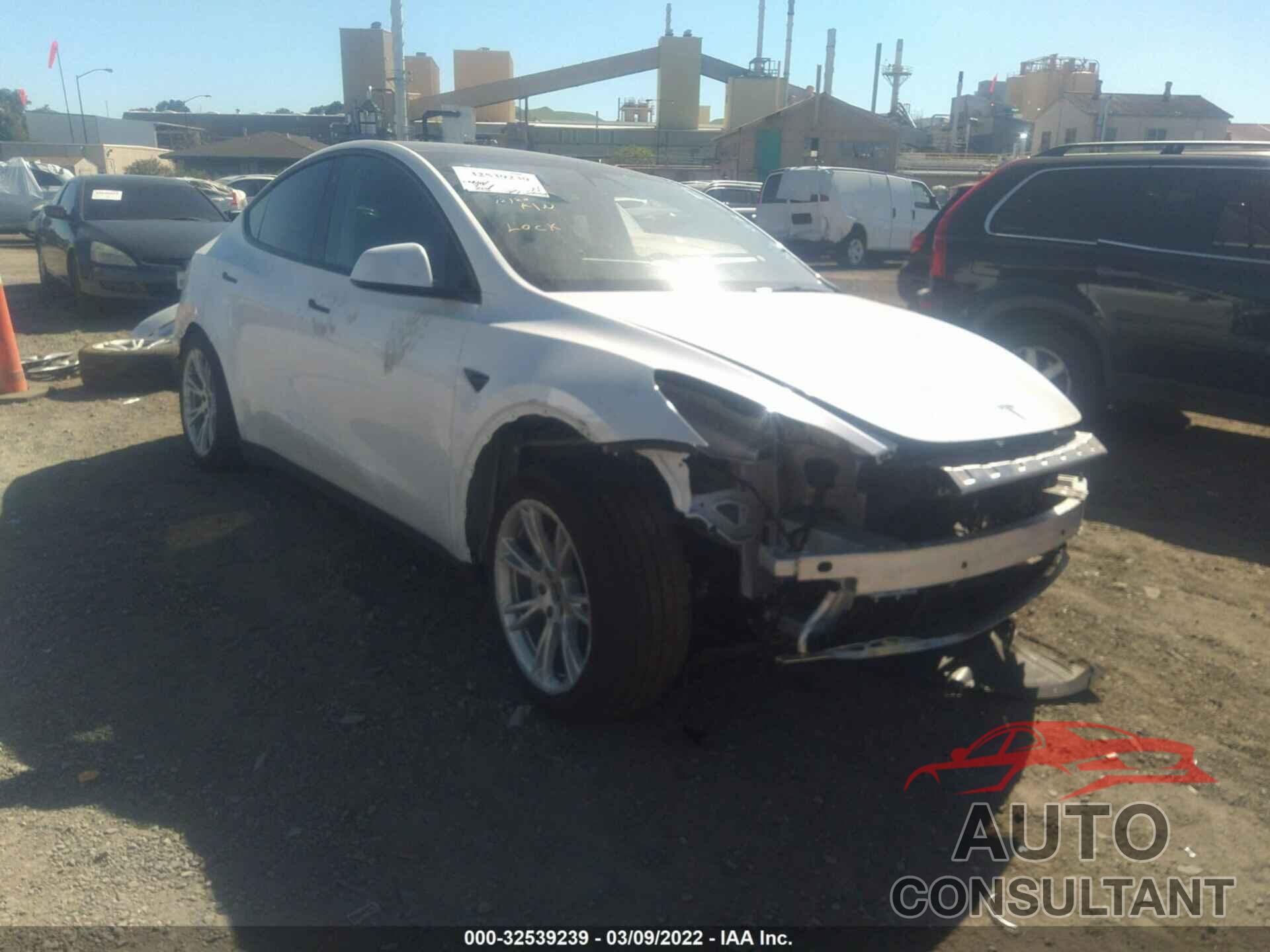 TESLA MODEL Y 2021 - 5YJYGDEE2MF222850