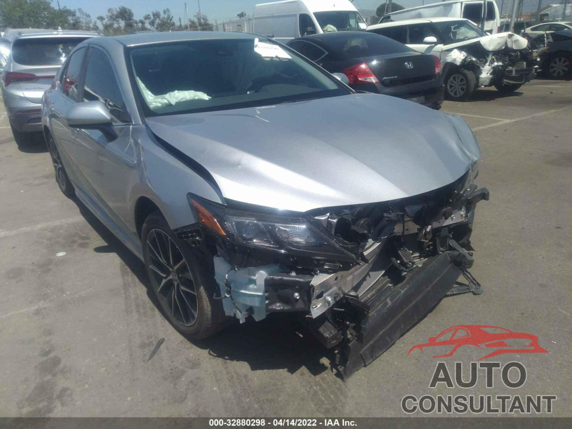 TOYOTA CAMRY 2021 - 4T1G11AK9MU471317