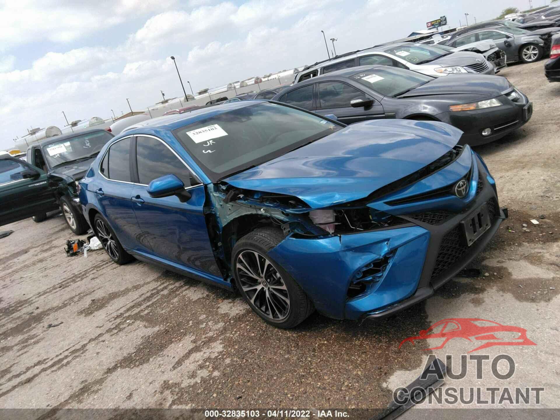TOYOTA CAMRY 2020 - 4T1G11AK4LU373911