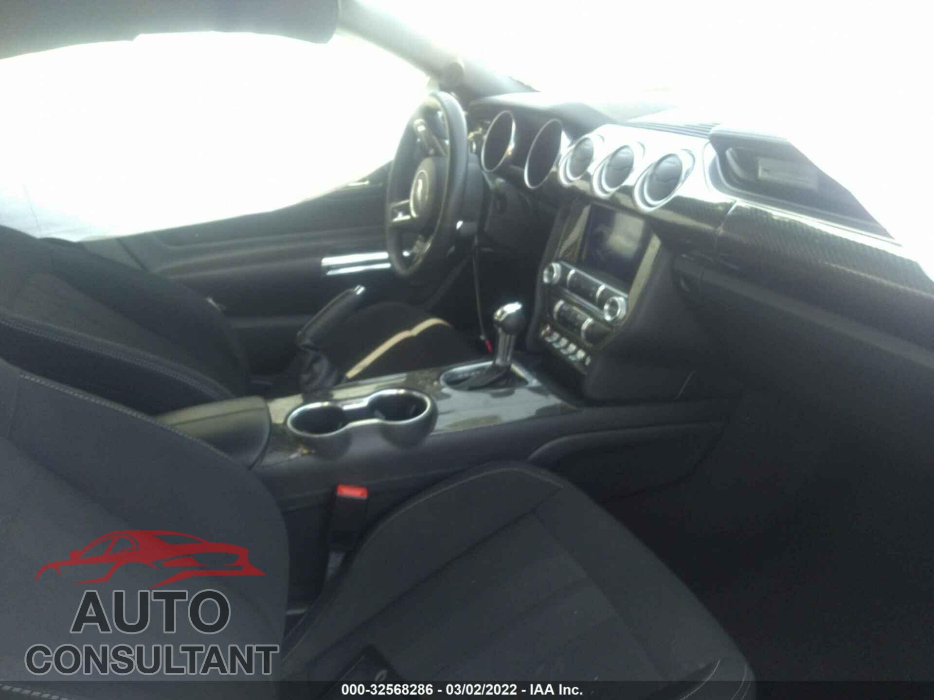 FORD MUSTANG 2019 - 1FA6P8CF0K5202739