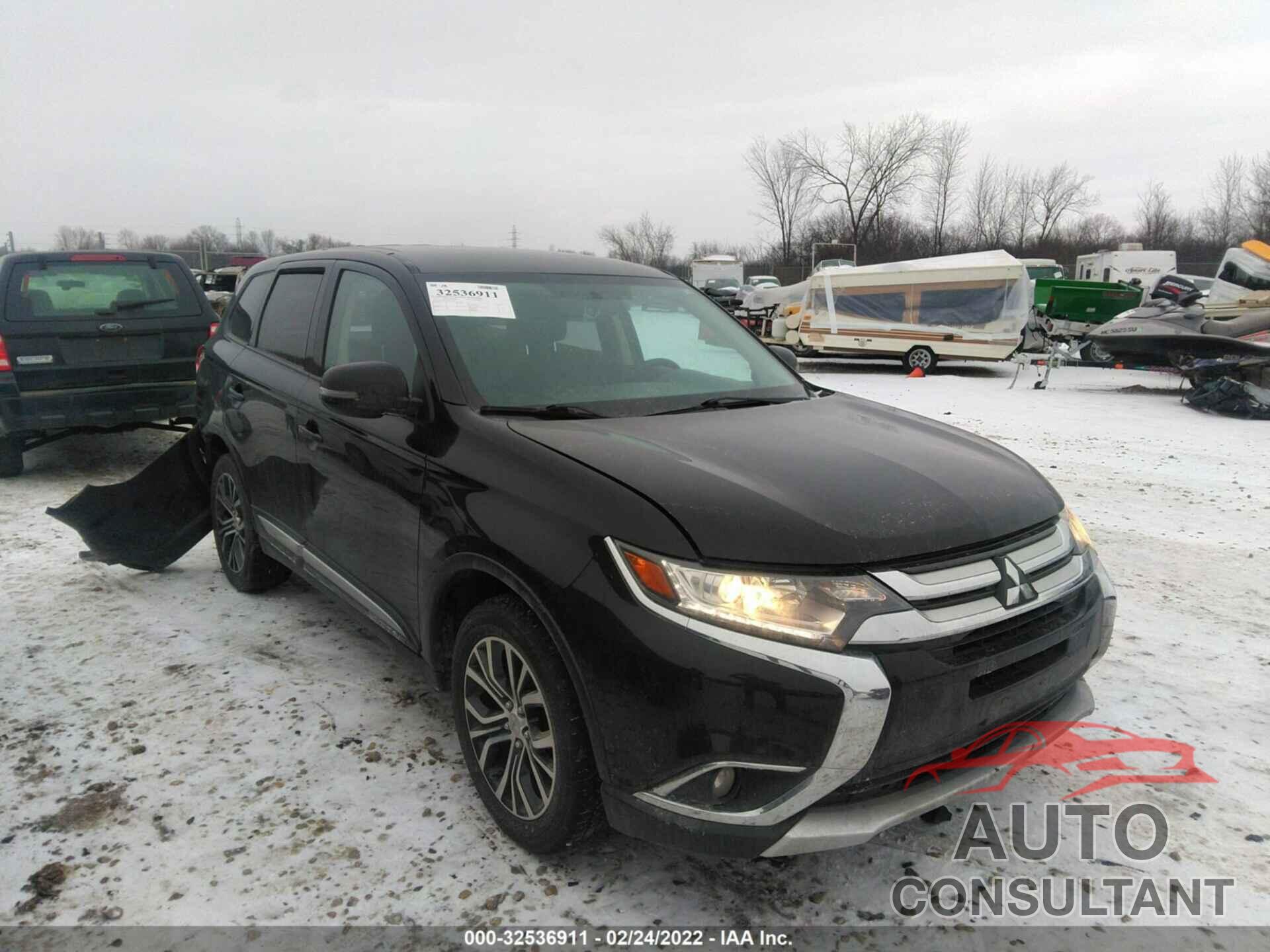 MITSUBISHI OUTLANDER 2018 - JA4AD3A33JZ023489