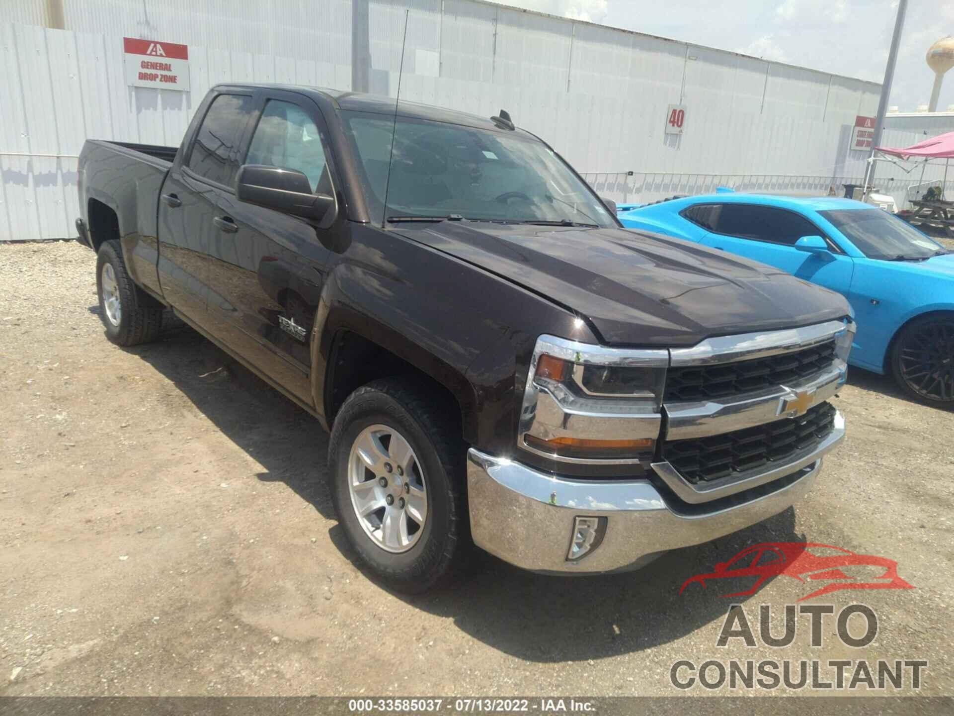 CHEVROLET SILVERADO 1500 2018 - 1GCRCREH5JZ205506