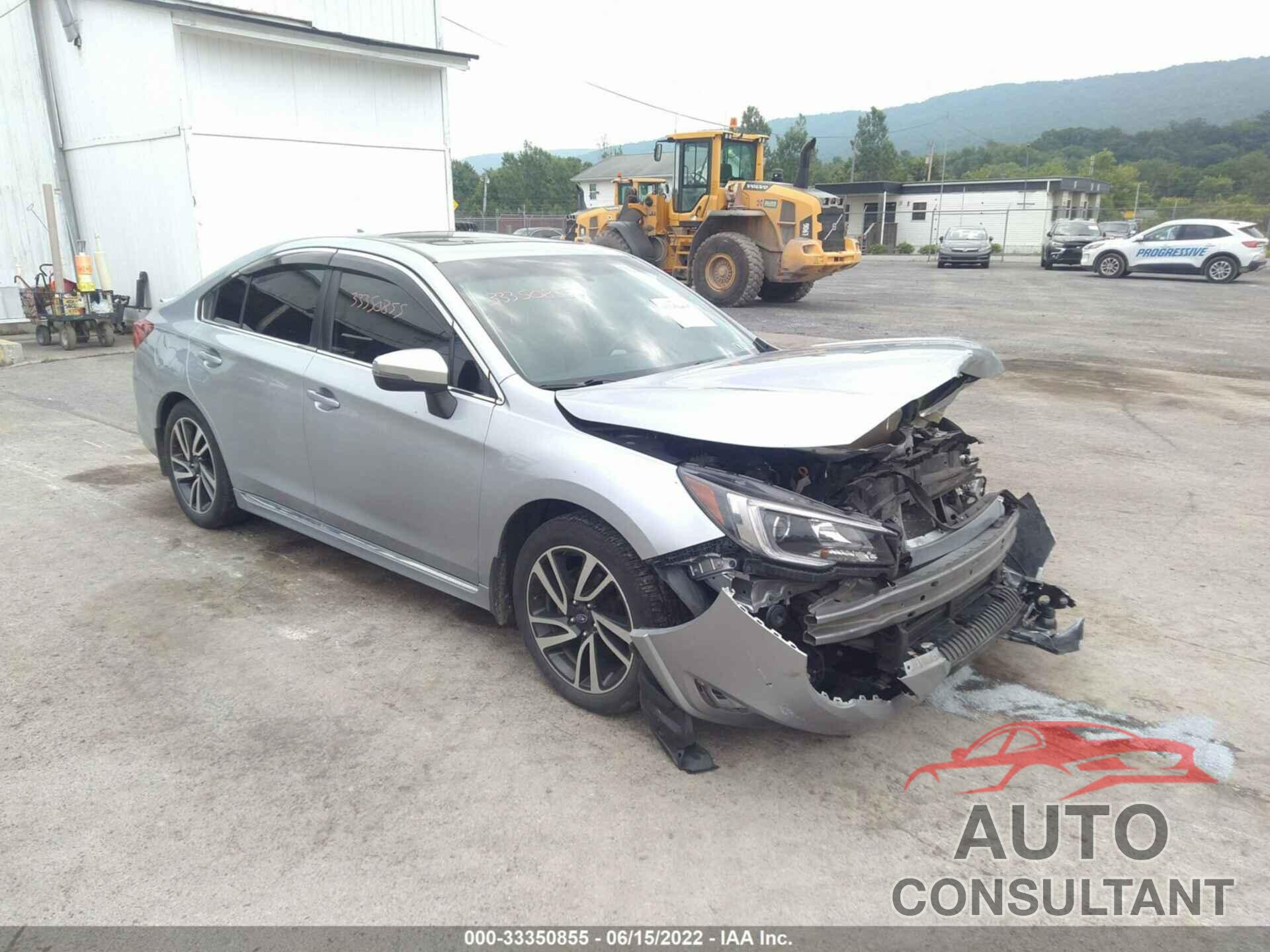 SUBARU LEGACY 2018 - 4S3BNAR66J3005341