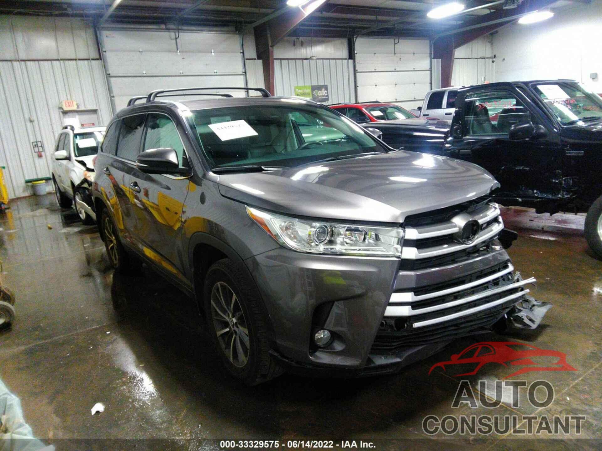 TOYOTA HIGHLANDER 2019 - 5TDJZRFH6KS610156
