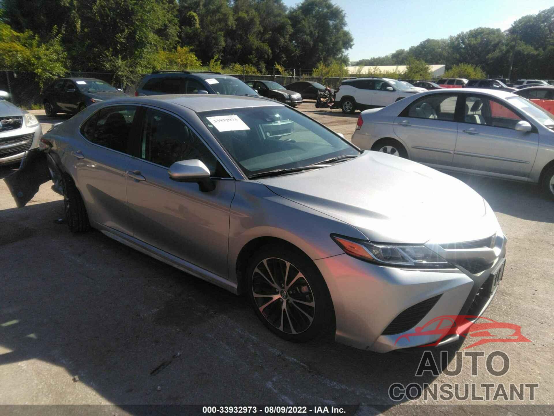 TOYOTA CAMRY 2020 - 4T1G11AK1LU944836