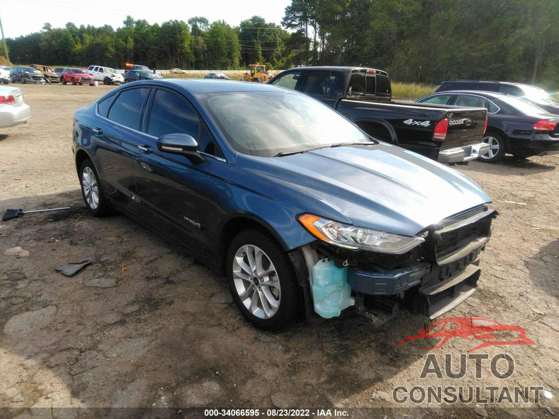 FORD FUSION HYBRID 2019 - 3FA6P0LU6KR139207