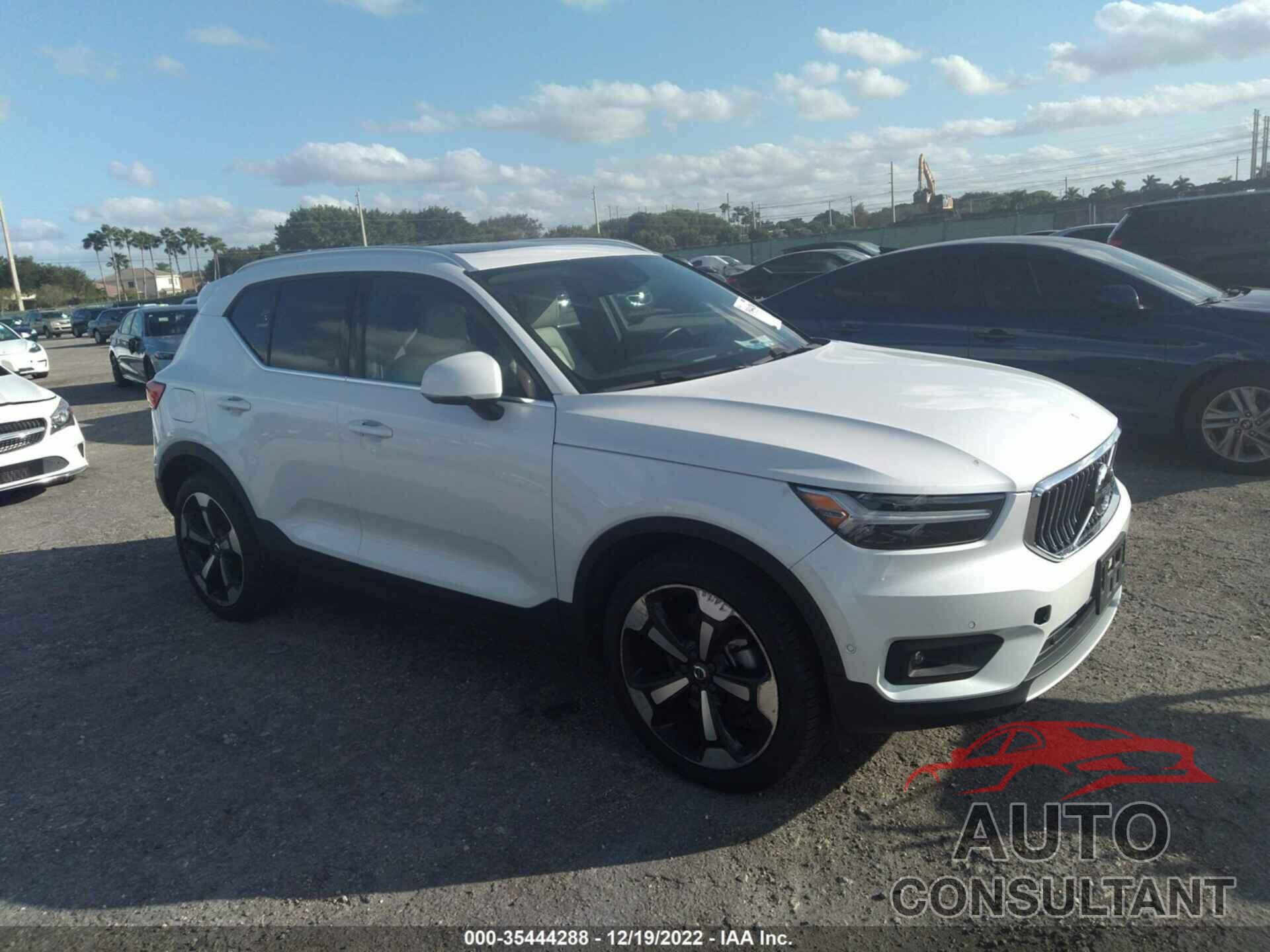 VOLVO XC40 2019 - YV4162UL1K2148178