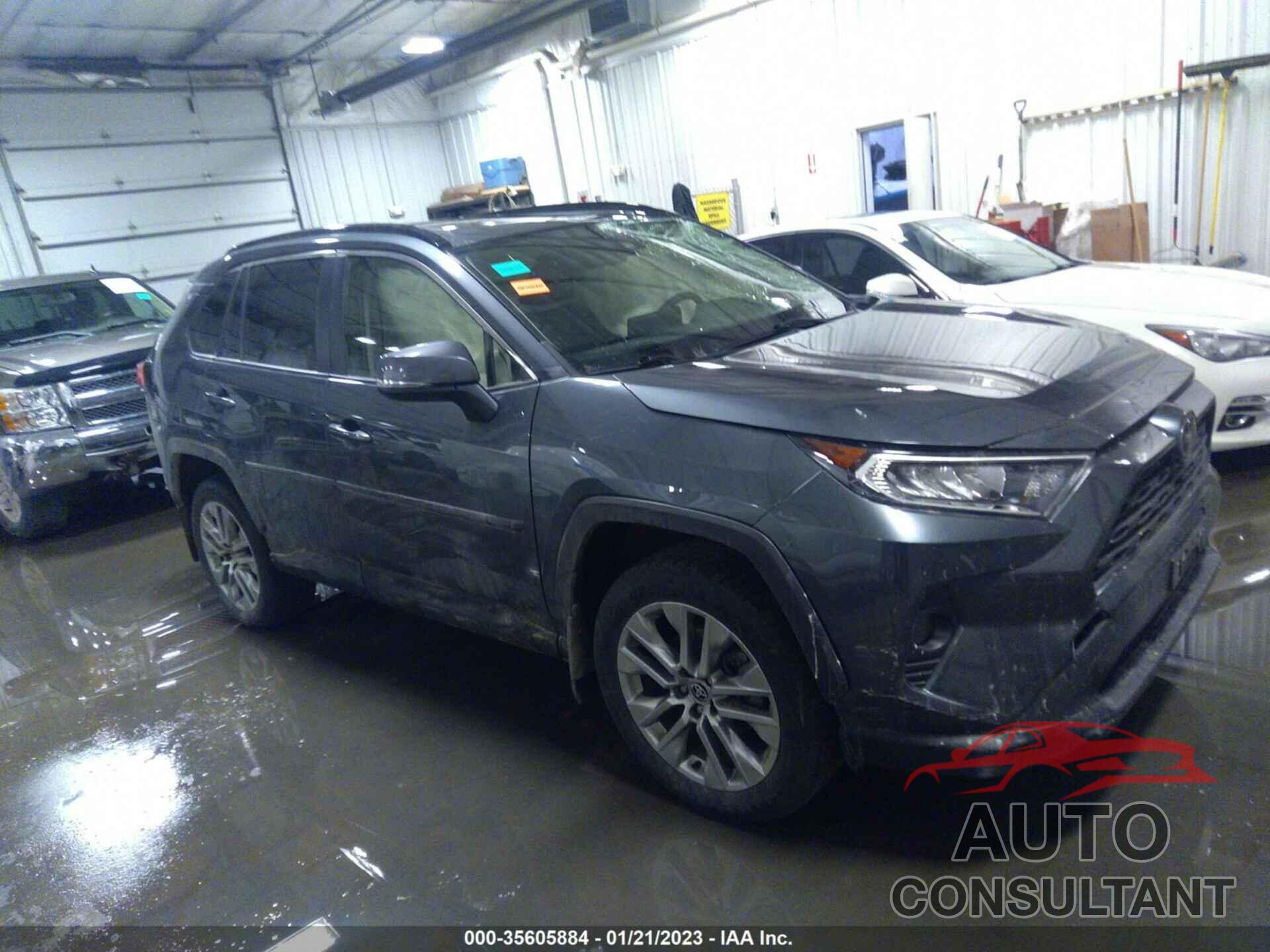 TOYOTA RAV4 2020 - JTMA1RFV7LD055728