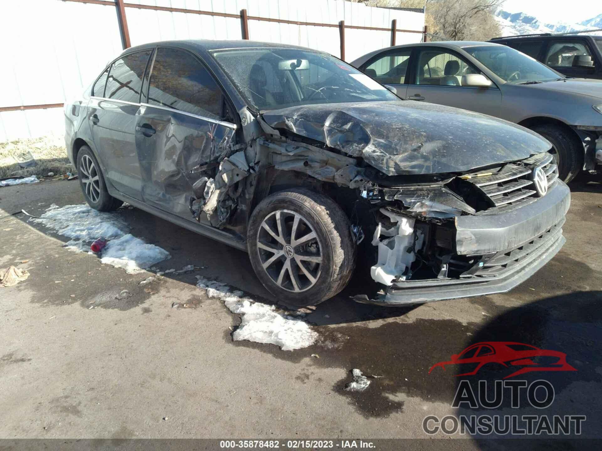 VOLKSWAGEN JETTA 2017 - 3VWDB7AJ1HM258898
