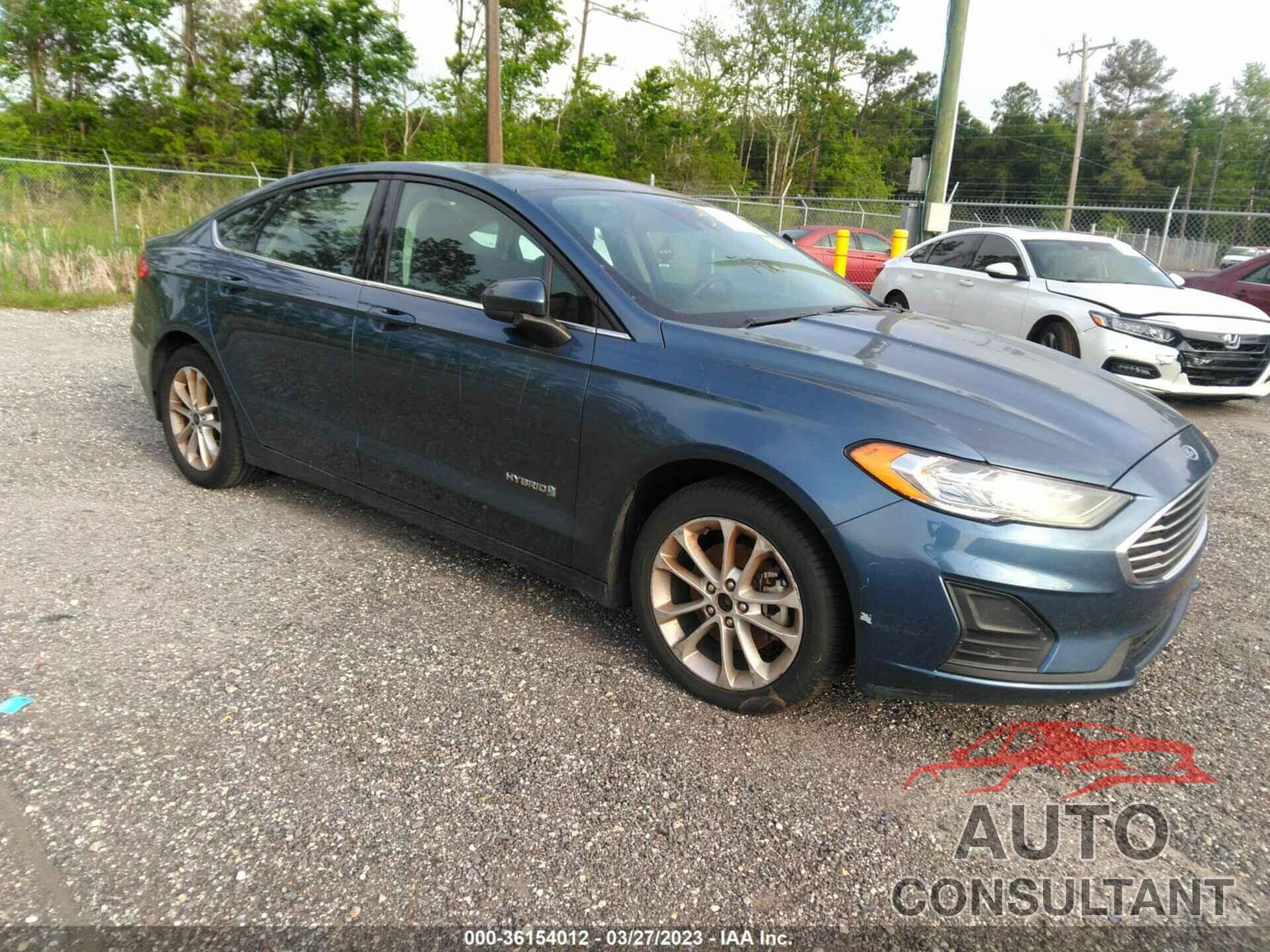 FORD FUSION HYBRID 2019 - 3FA6P0LUXKR139212