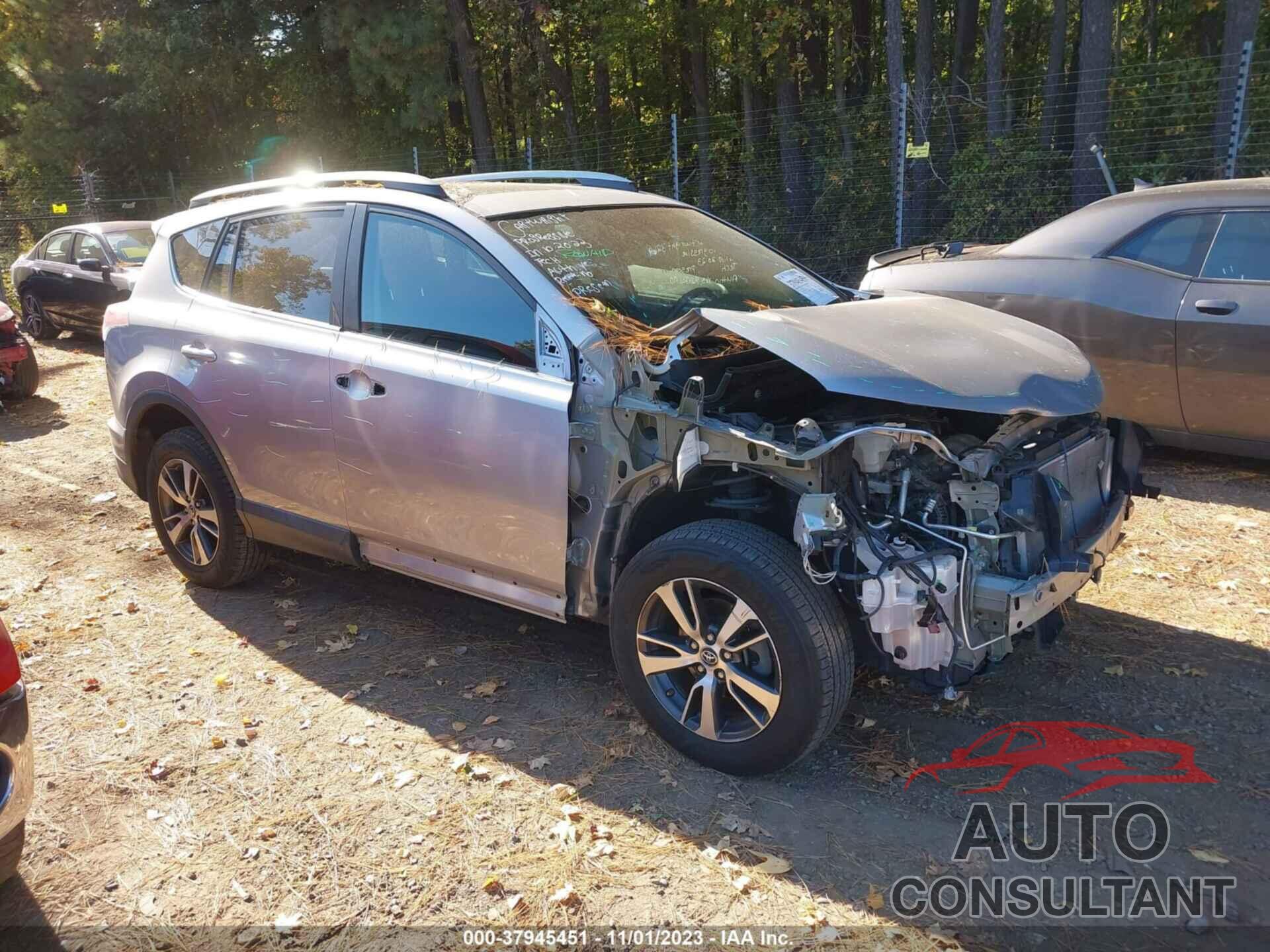 TOYOTA RAV4 2018 - 2T3RFREV6JW703288