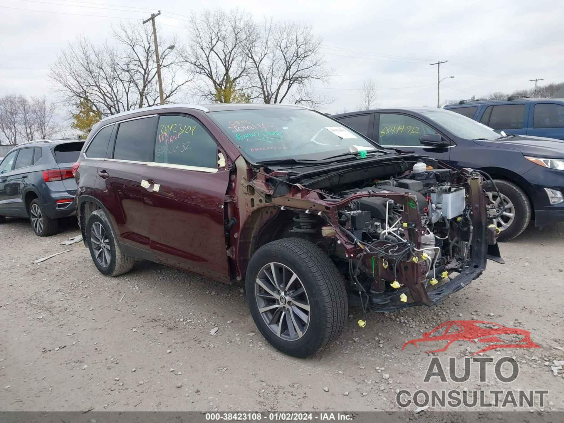 TOYOTA HIGHLANDER 2019 - 5TDJZRFH7KS975123