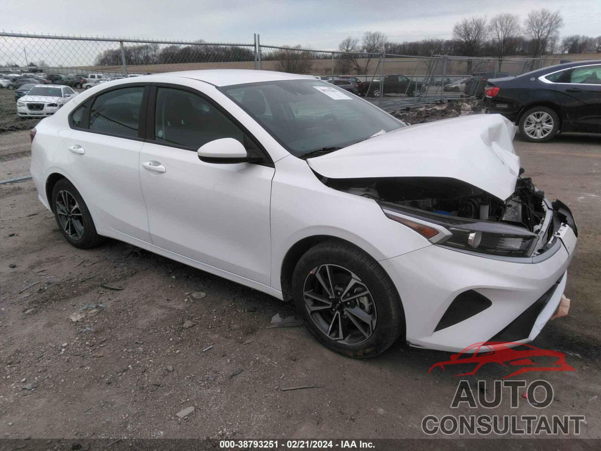 KIA FORTE 2023 - 3KPF24AD5PE611589