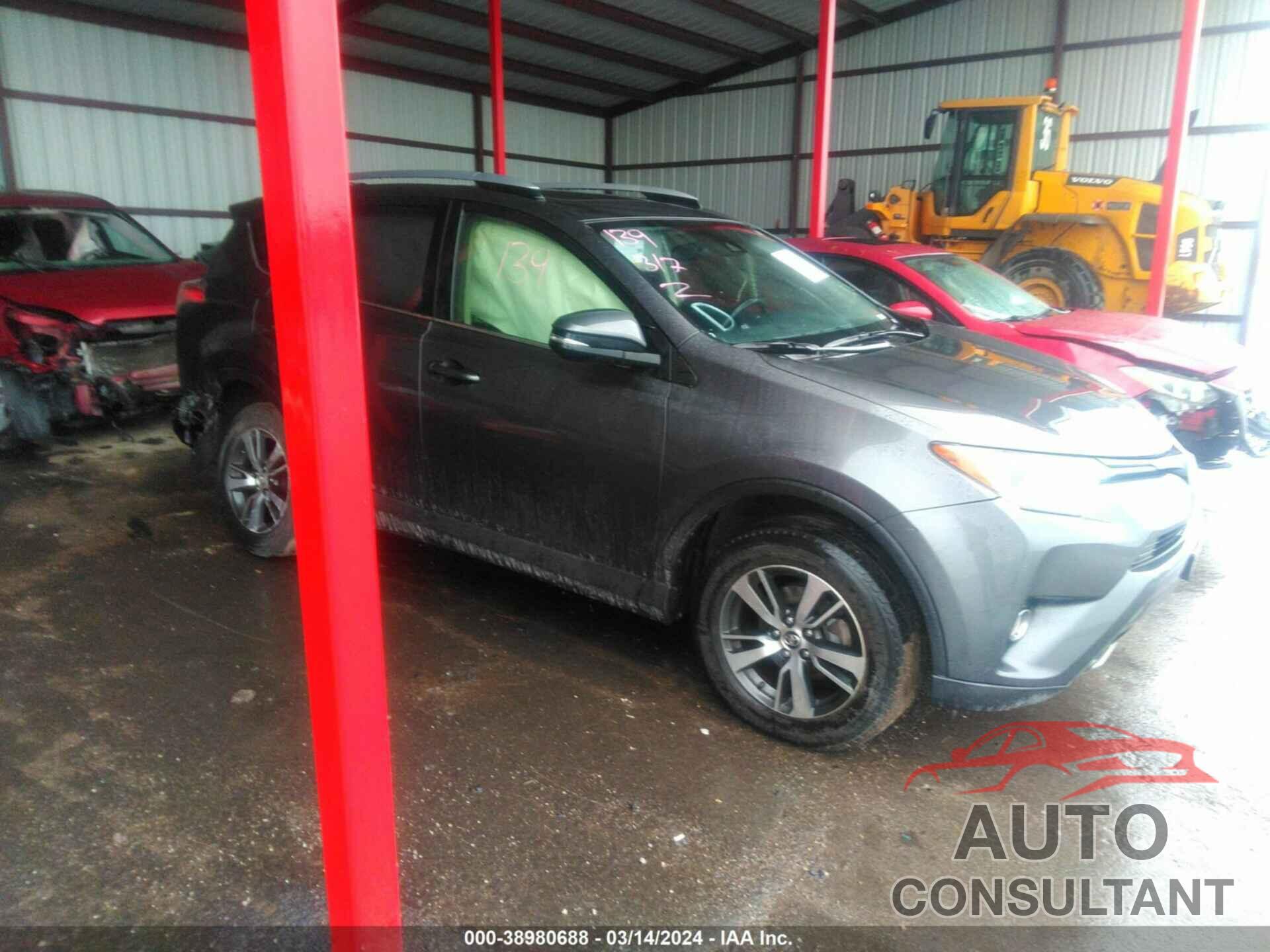 TOYOTA RAV4 2018 - JTMRFREV7JJ730059
