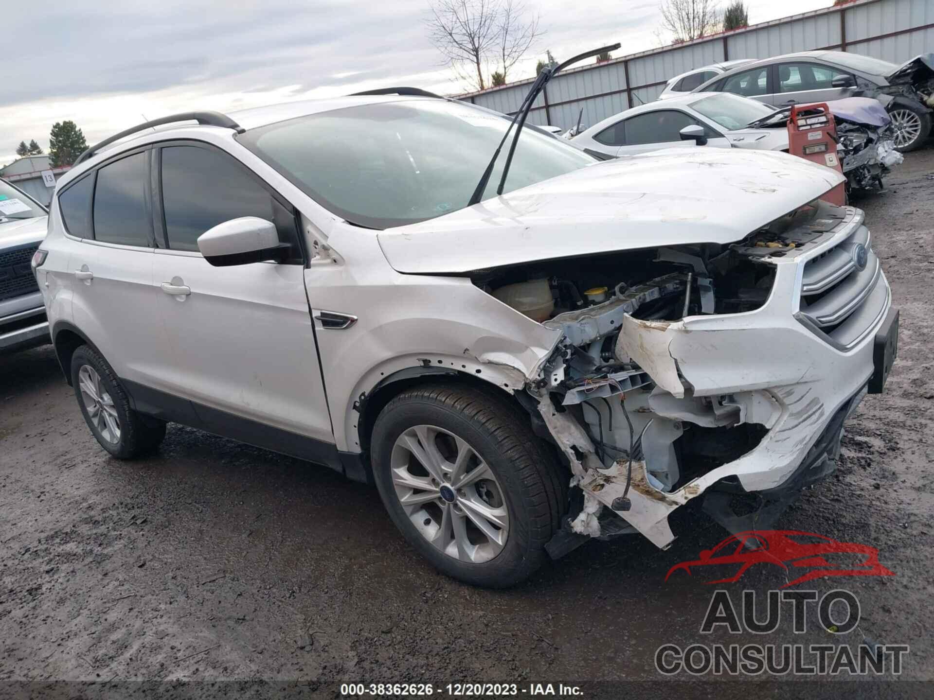 FORD ESCAPE 2017 - 1FMCU9G91HUE25317