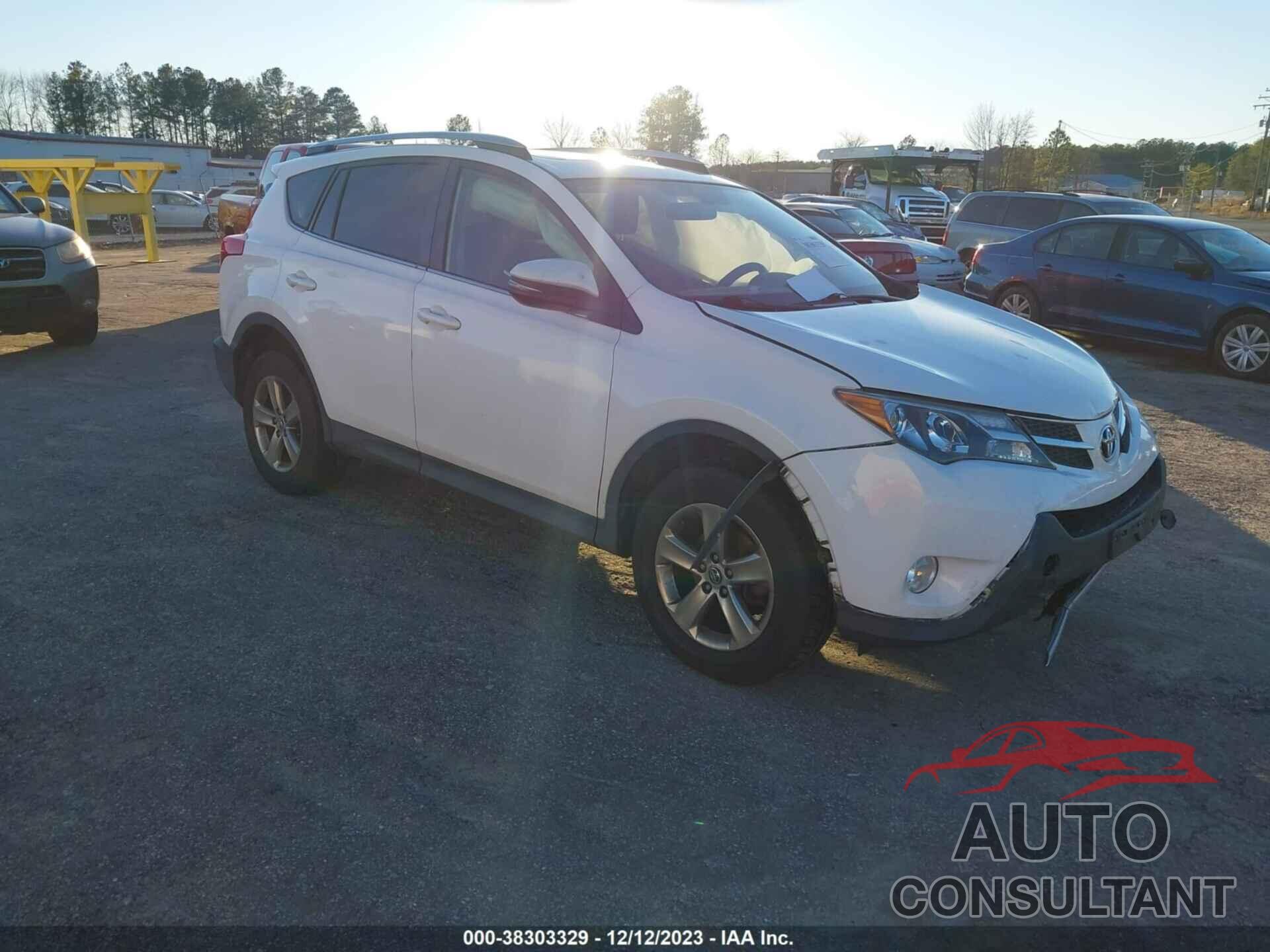 TOYOTA RAV4 2015 - JTMRFREV0FD103905