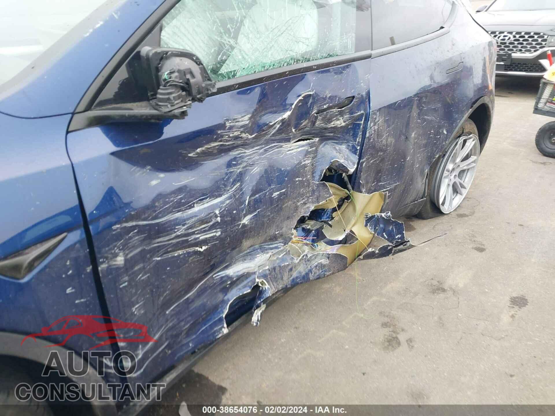 TESLA MODEL Y 2023 - 7SAYGDEE8PF815734